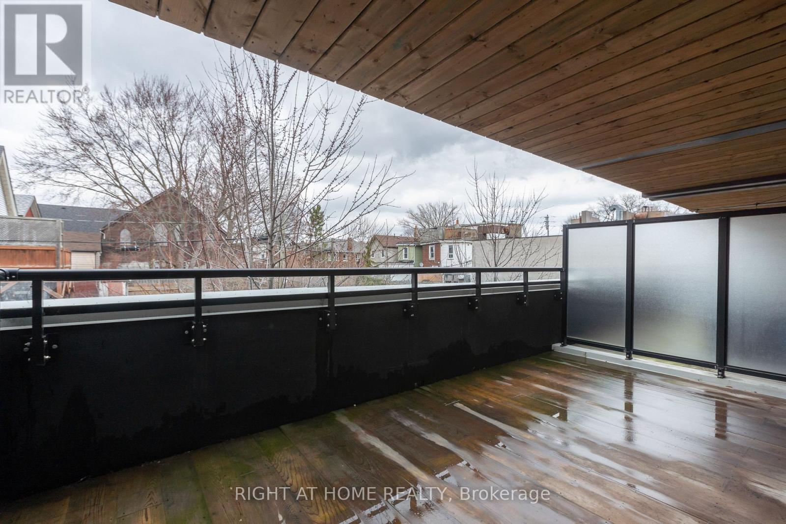 201 - 1598 Queen Street E, Toronto, Ontario M4L 1E5 - Photo 8 - E12993840