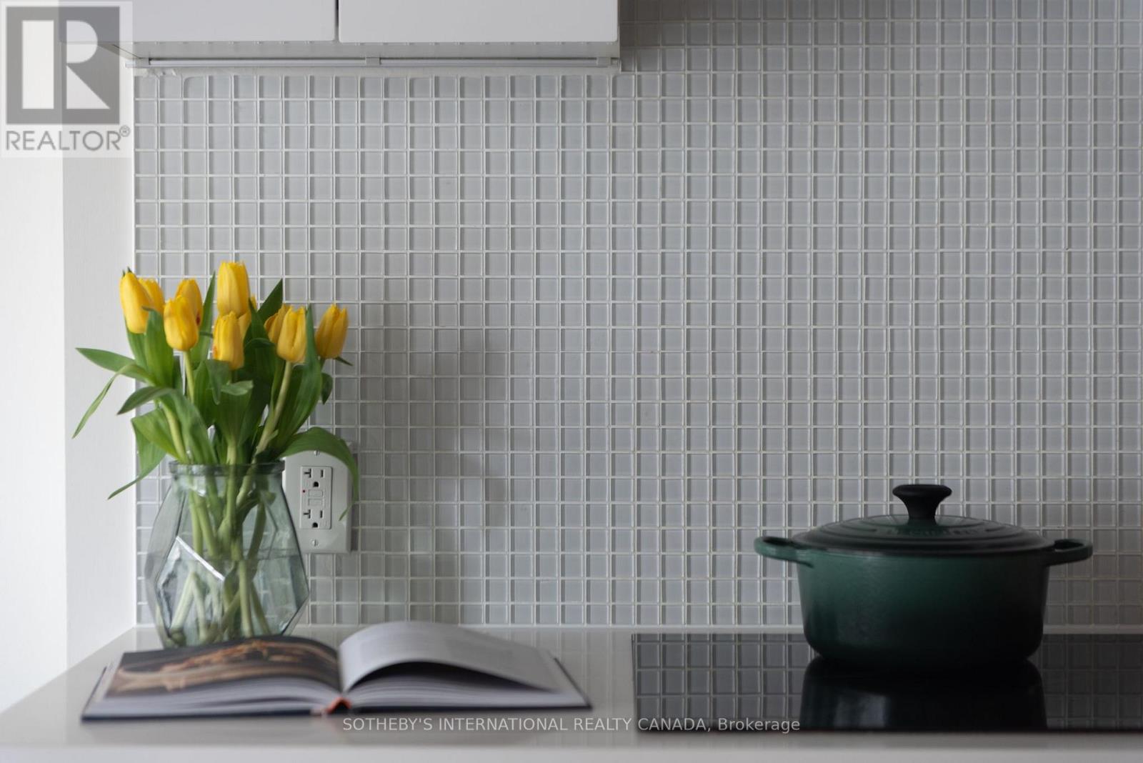 1101 - 185 Roehampton Avenue, Toronto, Ontario  M4C 0C6 - Photo 41 - C12979262