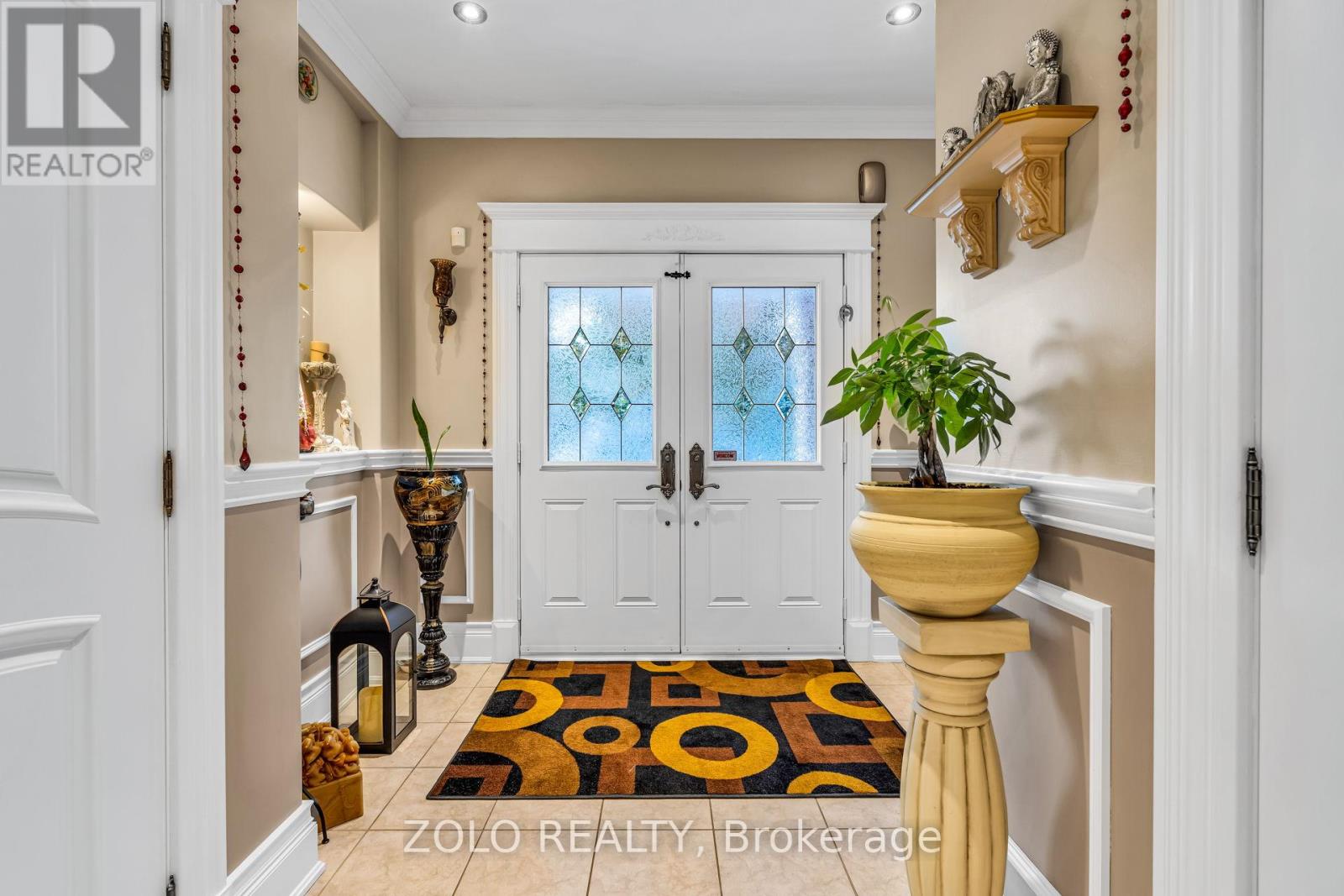 15 Ozner Crescent, Vaughan, Ontario  L4H 0E2 - Photo 2 - N12993838