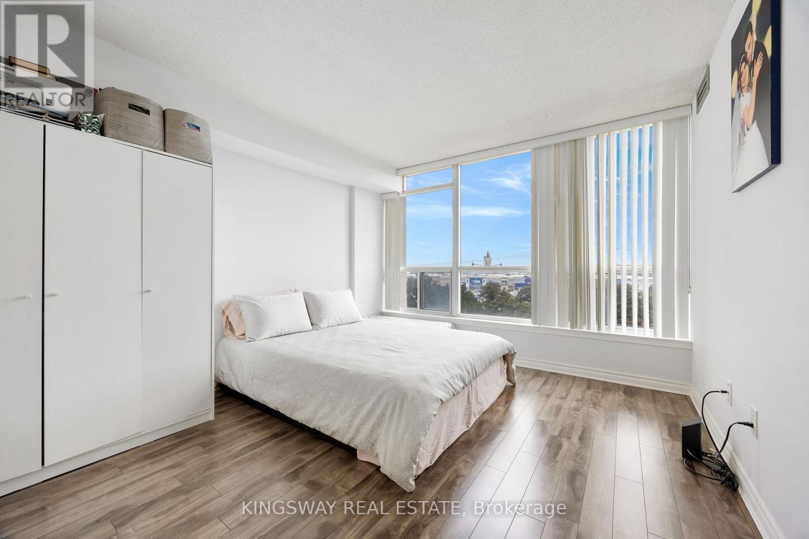 507 - 12 Laurelcrest Street, Brampton, Ontario  L6S 5Y4 - Photo 12 - W12993810