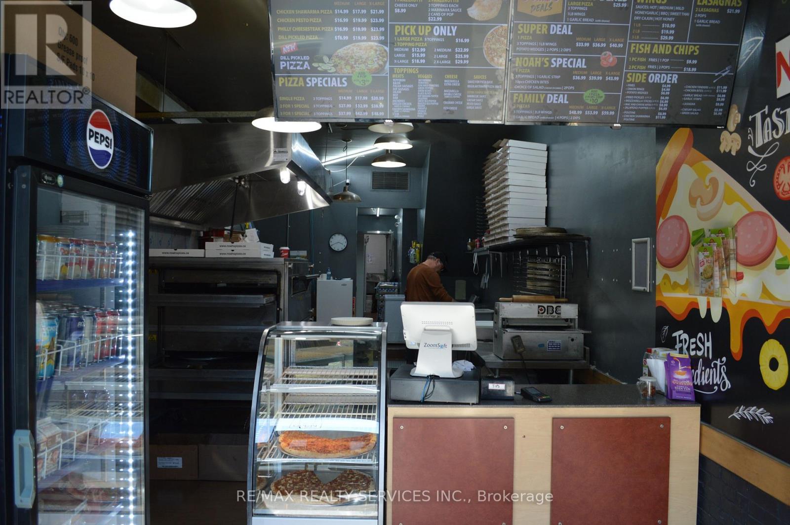 163 Main Street, North Perth, Ontario  N4W 1A2 - Photo 8 - X12993812