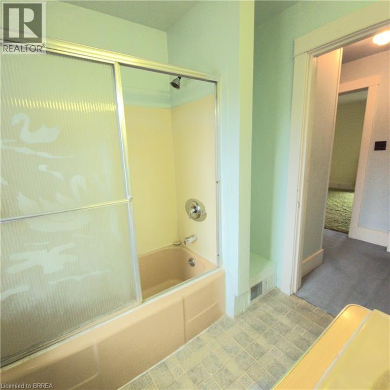 26 Willow Street, Paris, Ontario  N3L 2K6 - Photo 23 - 40820473