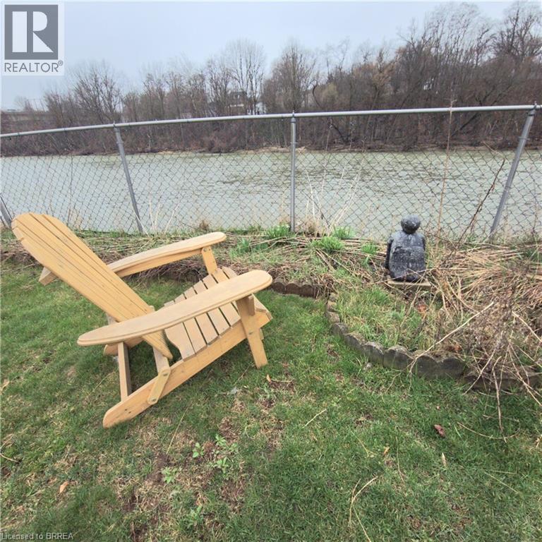 26 Willow Street, Paris, Ontario  N3L 2K6 - Photo 45 - 40820473