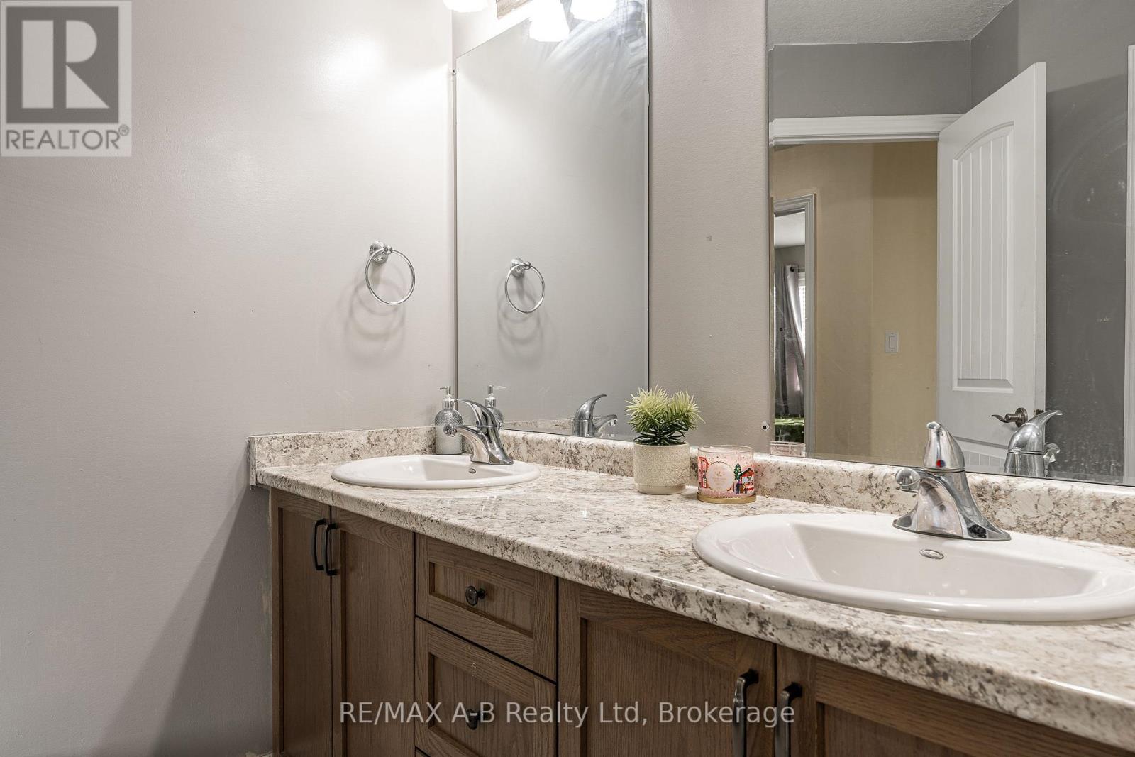 94 Wilson Court, St. Marys, Ontario  N4X 0B6 - Photo 27 - X12738114