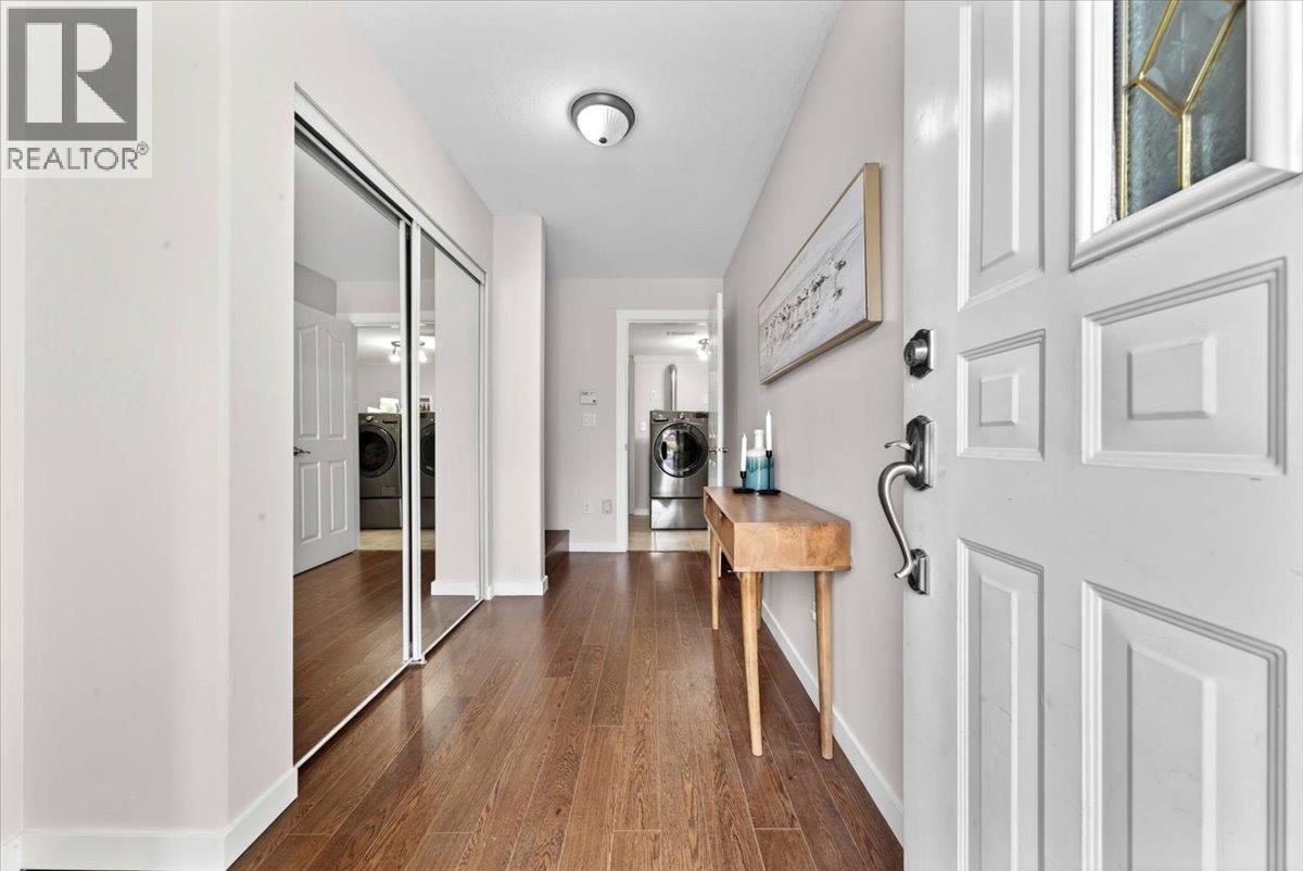 1422 Hockaday Street, Coquitlam, British Columbia  V3E 2X9 - Photo 3 - R3110833