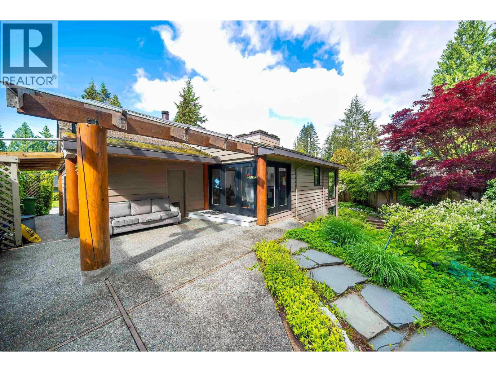 4096 Sunset Boulevard, North Vancouver, British Columbia  V7R 3Y8 - Photo 31 - R3110983