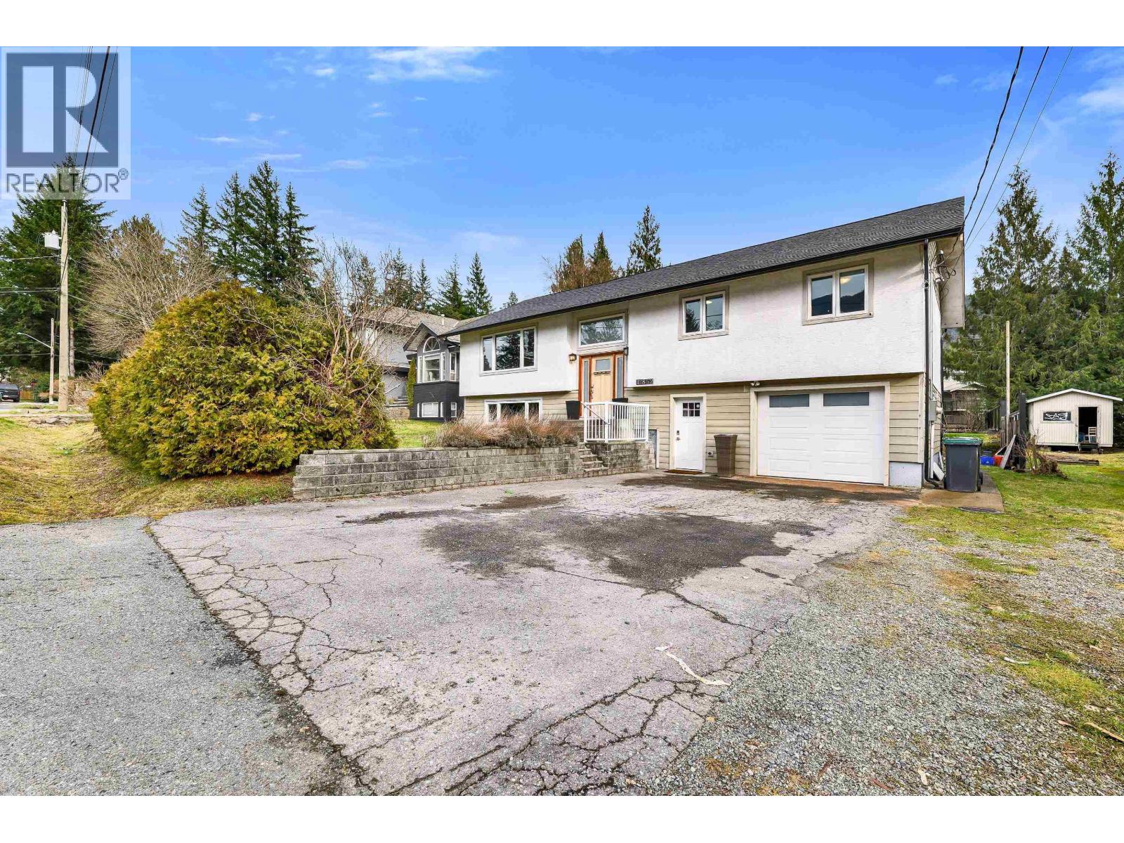 41852 FAITH ROAD, Brackendale, British Columbia