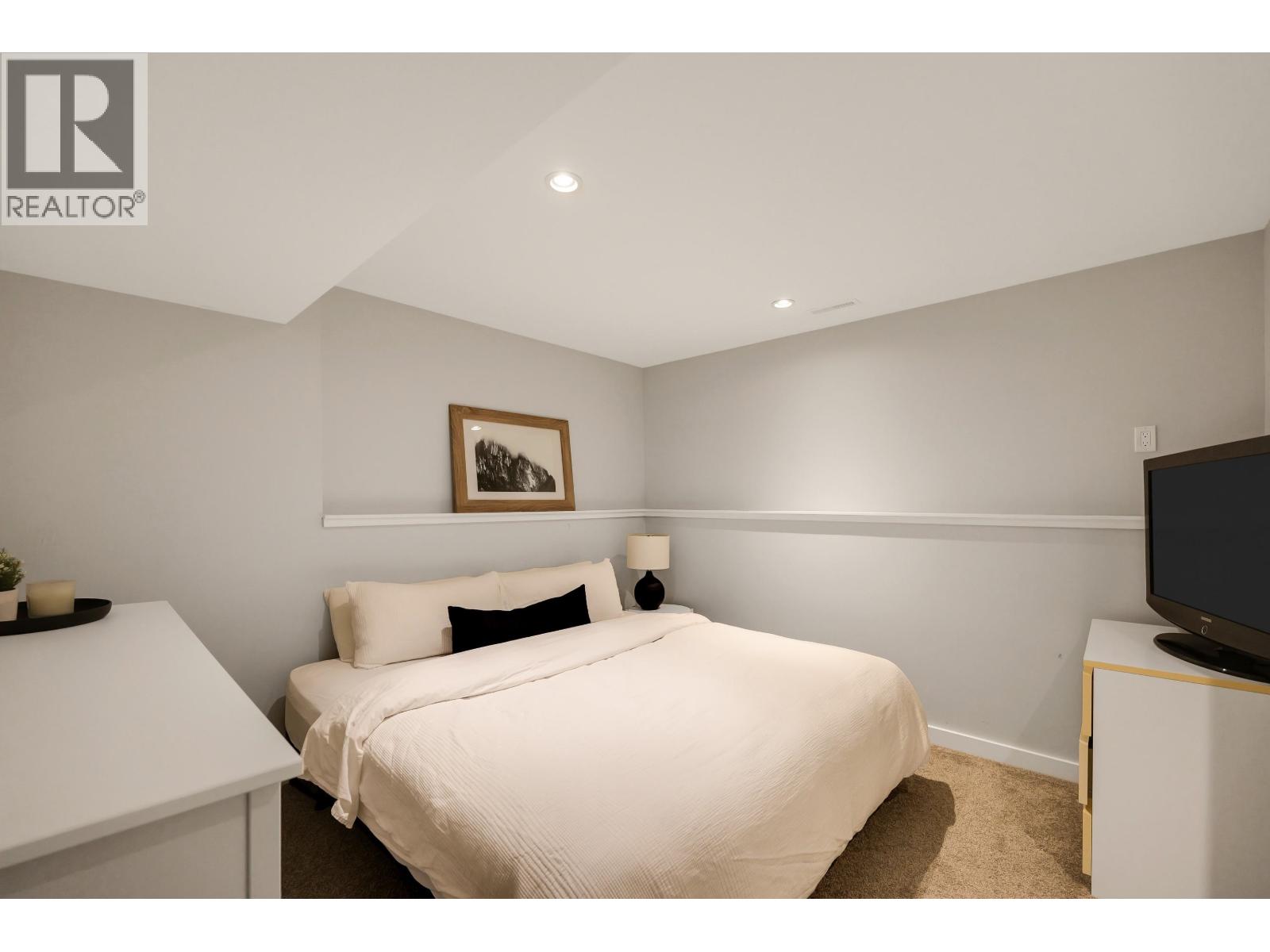 41852 Faith Road, Brackendale, British Columbia  V0N 1H0 - Photo 10 - R3110984