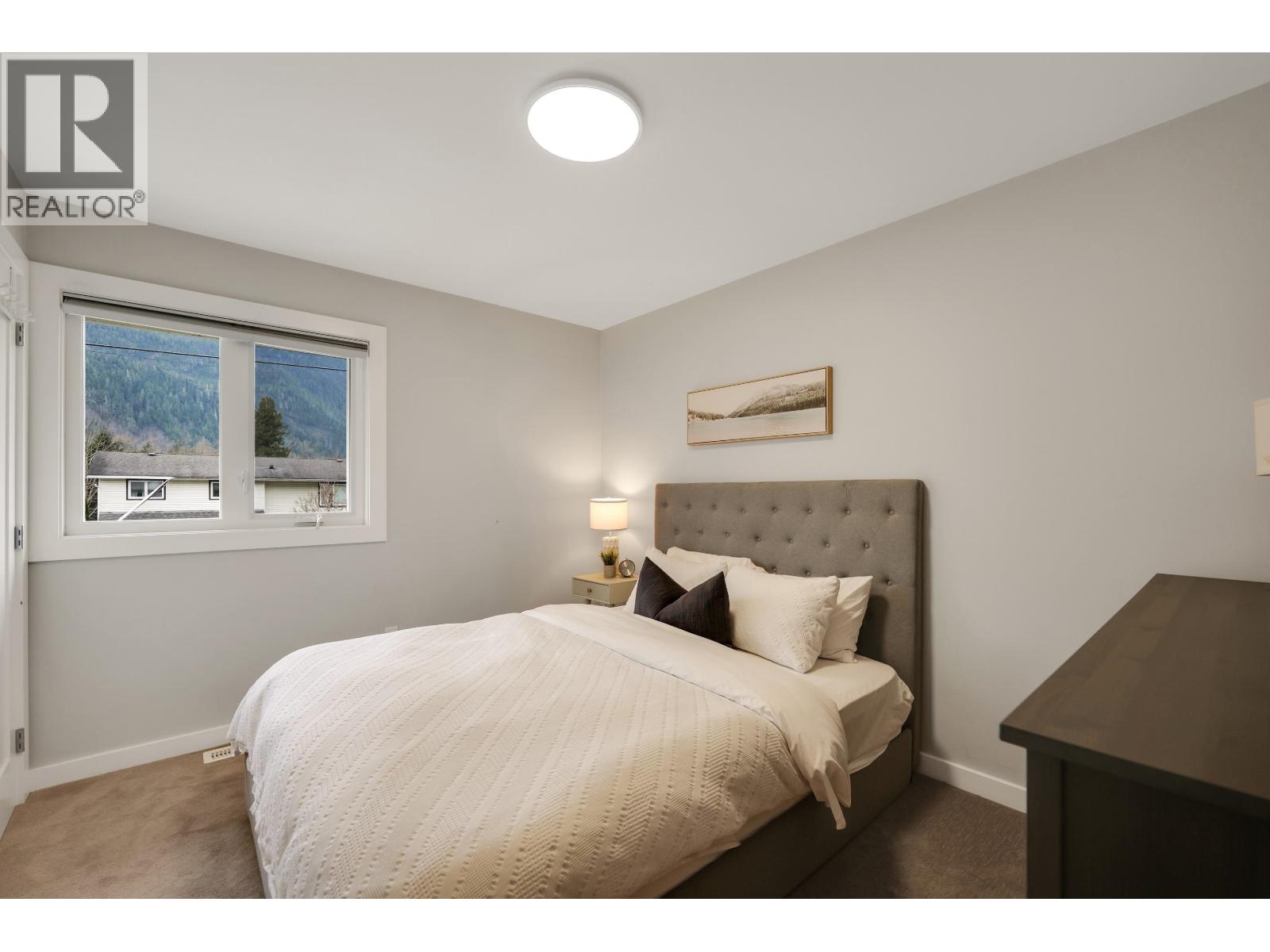 41852 Faith Road, Brackendale, British Columbia  V0N 1H0 - Photo 11 - R3110984