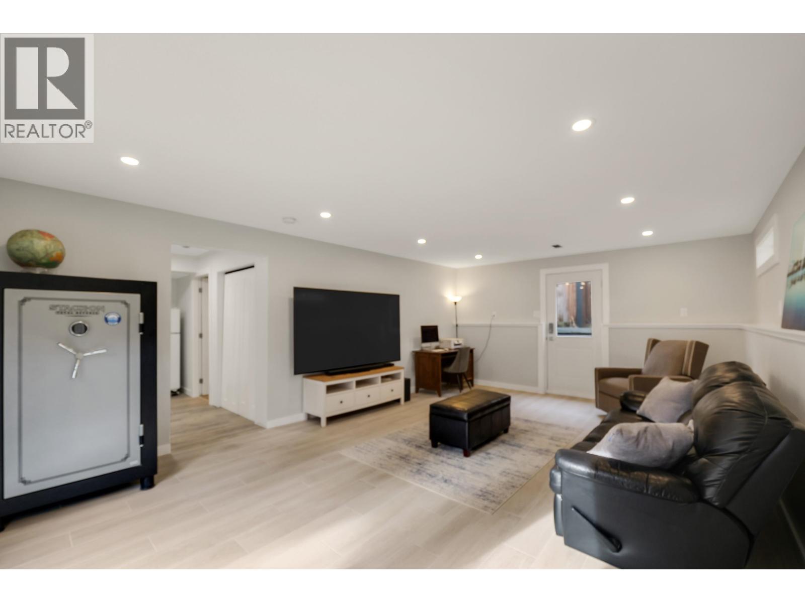 41852 Faith Road, Brackendale, British Columbia  V0N 1H0 - Photo 18 - R3110984