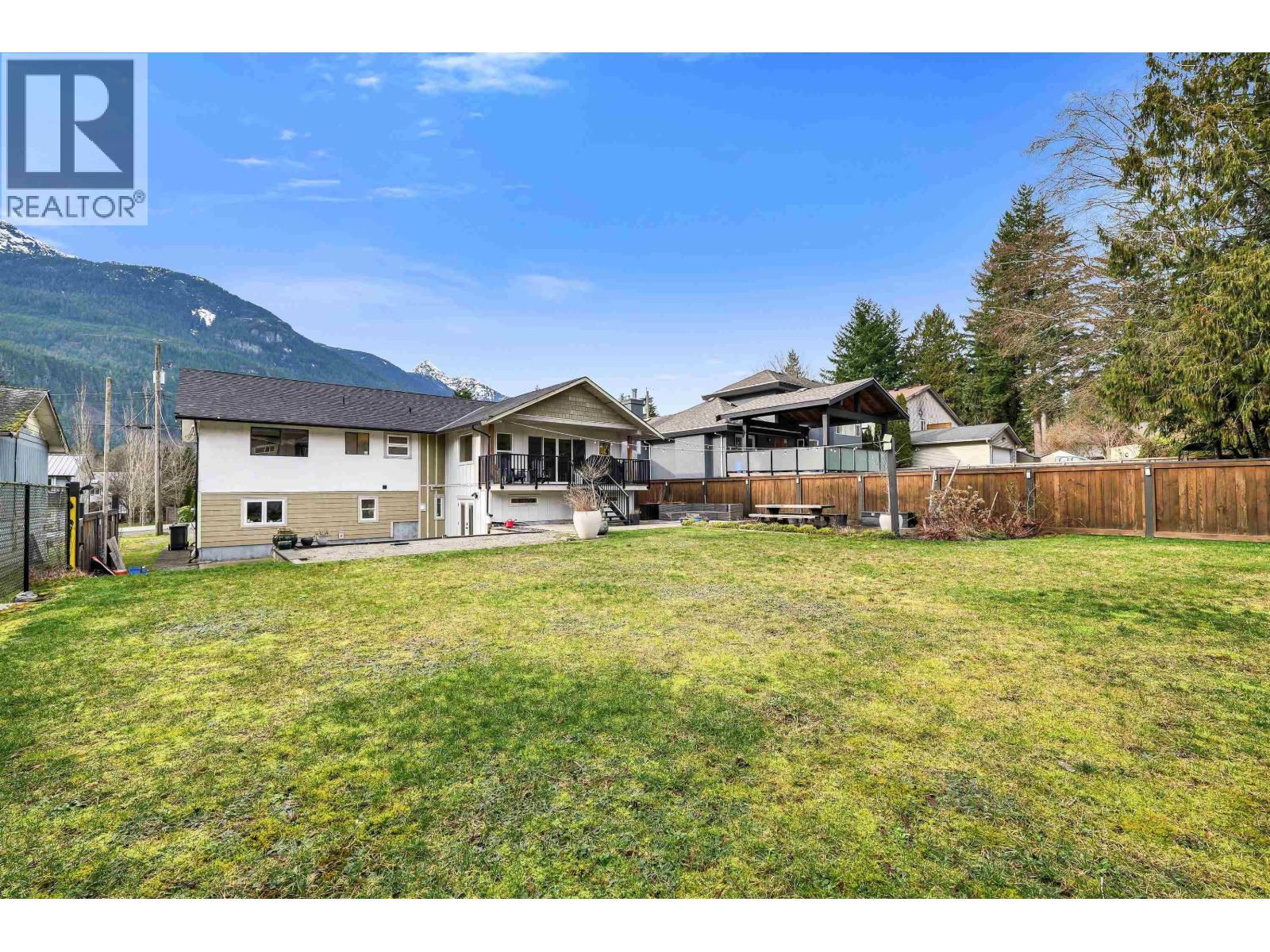 41852 Faith Road, Brackendale, British Columbia  V0N 1H0 - Photo 24 - R3110984