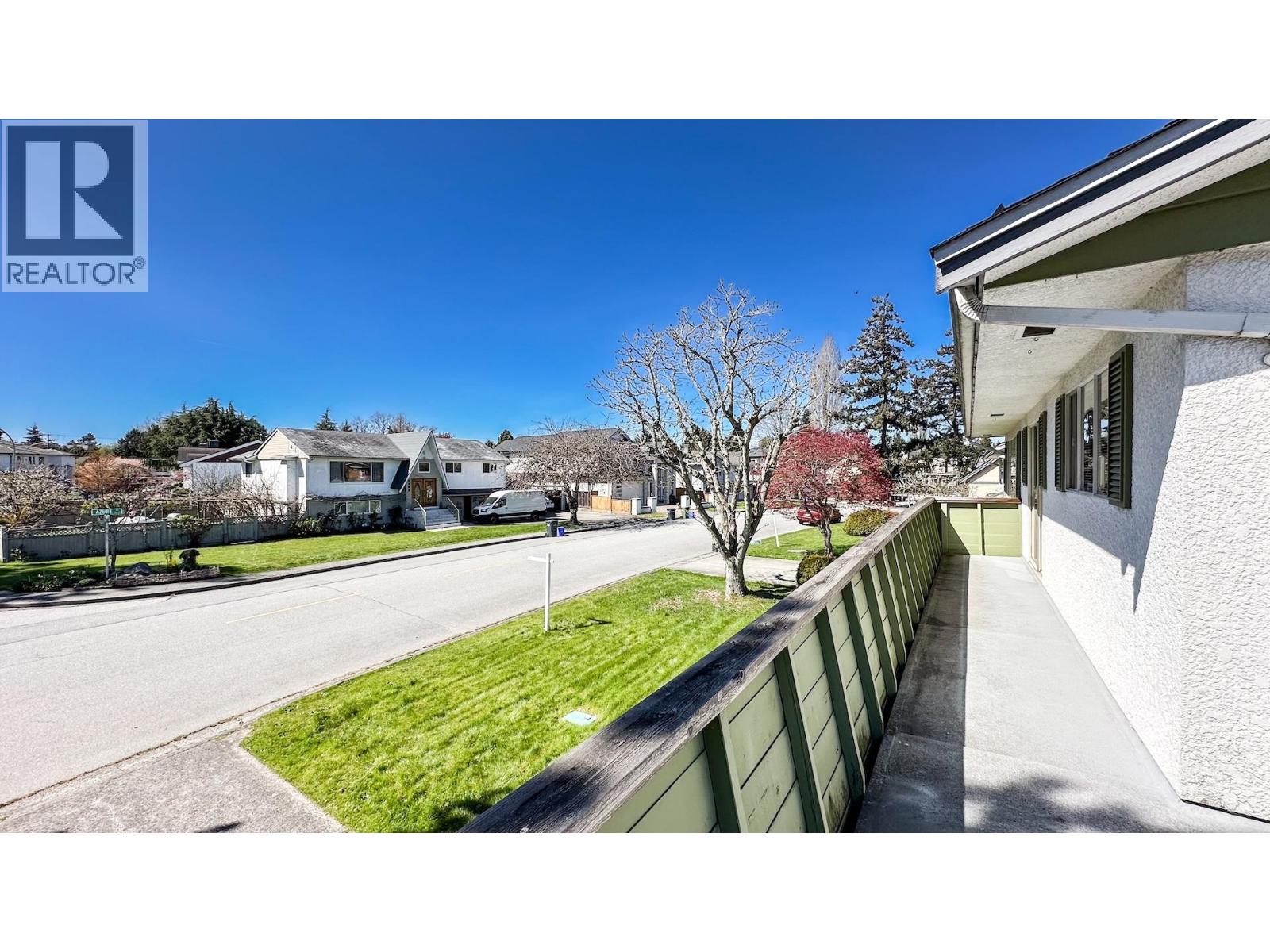 6468 Azure Road, Richmond, British Columbia  V7C 2R9 - Photo 23 - R3110986