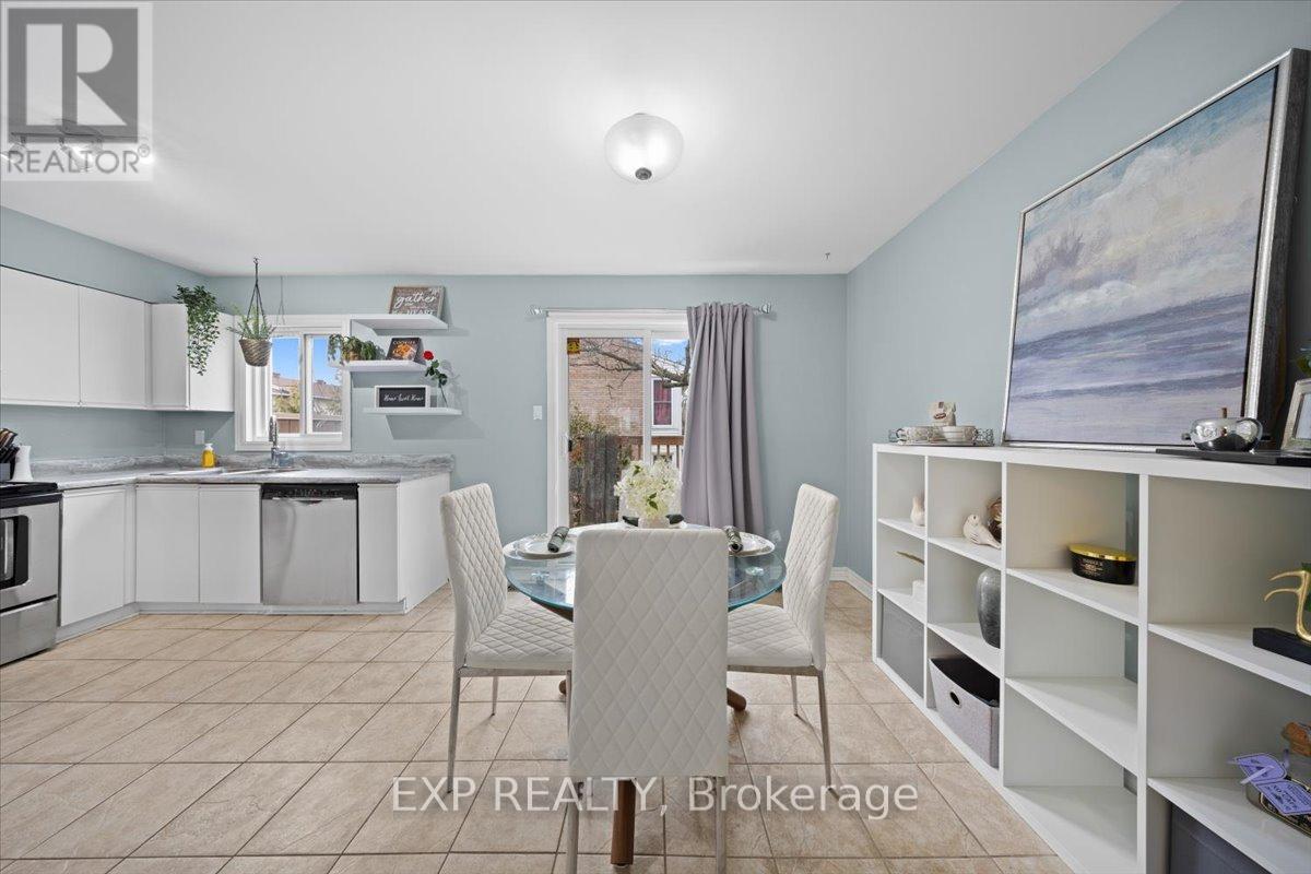 D - 284 Dalehurst Drive, Ottawa, Ontario  K2G 4J5 - Photo 15 - X12993858