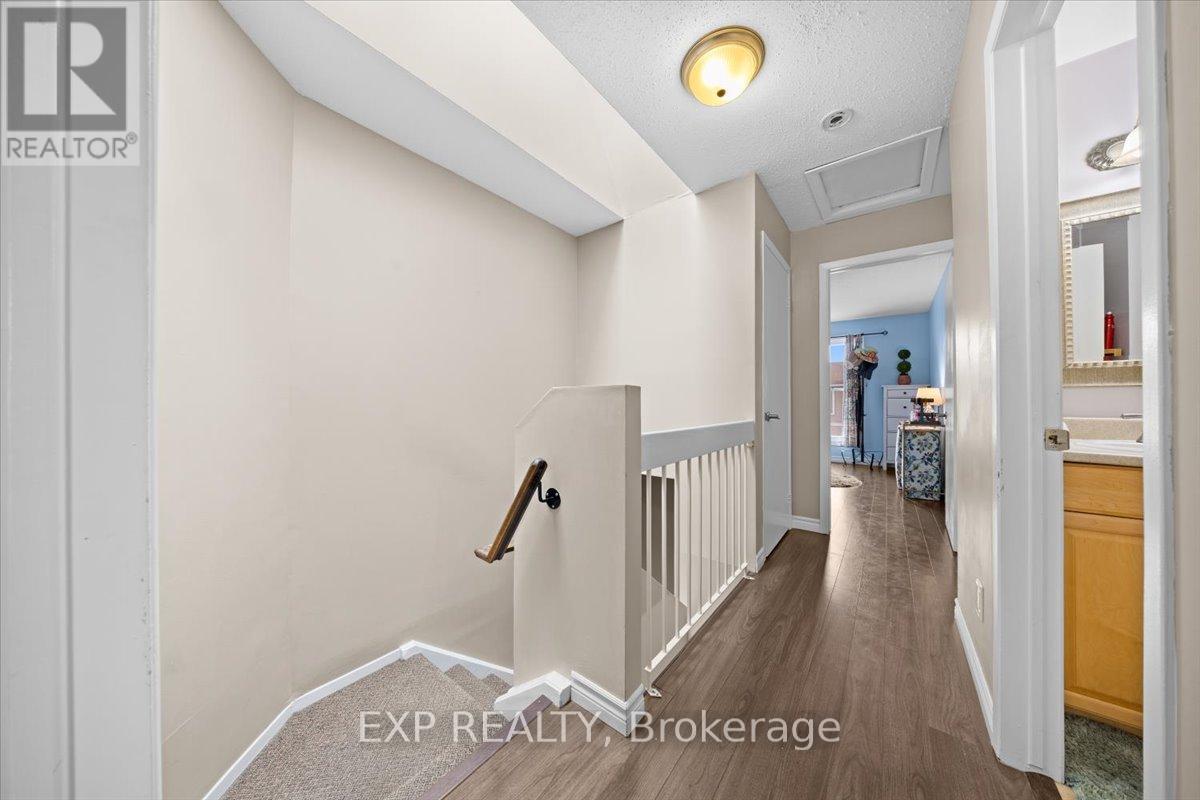 D - 284 Dalehurst Drive, Ottawa, Ontario  K2G 4J5 - Photo 20 - X12993858