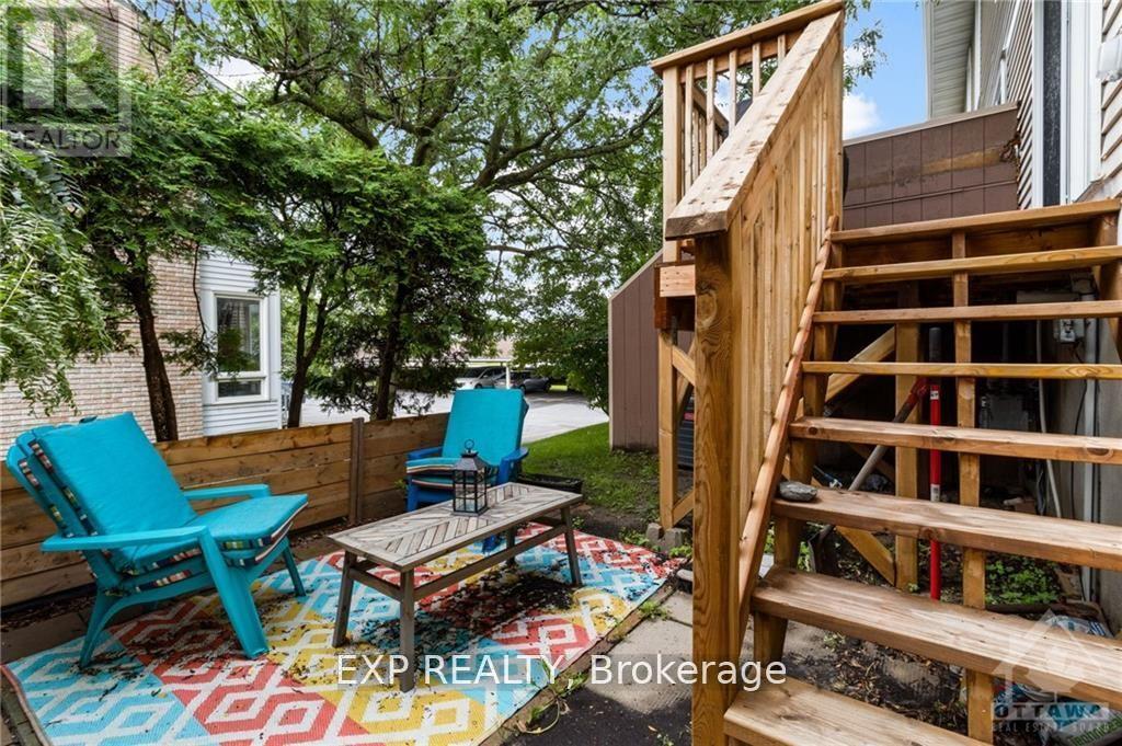 D - 284 Dalehurst Drive, Ottawa, Ontario  K2G 4J5 - Photo 28 - X12993858