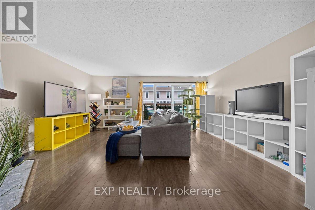 D - 284 Dalehurst Drive, Ottawa, Ontario  K2G 4J5 - Photo 6 - X12993858