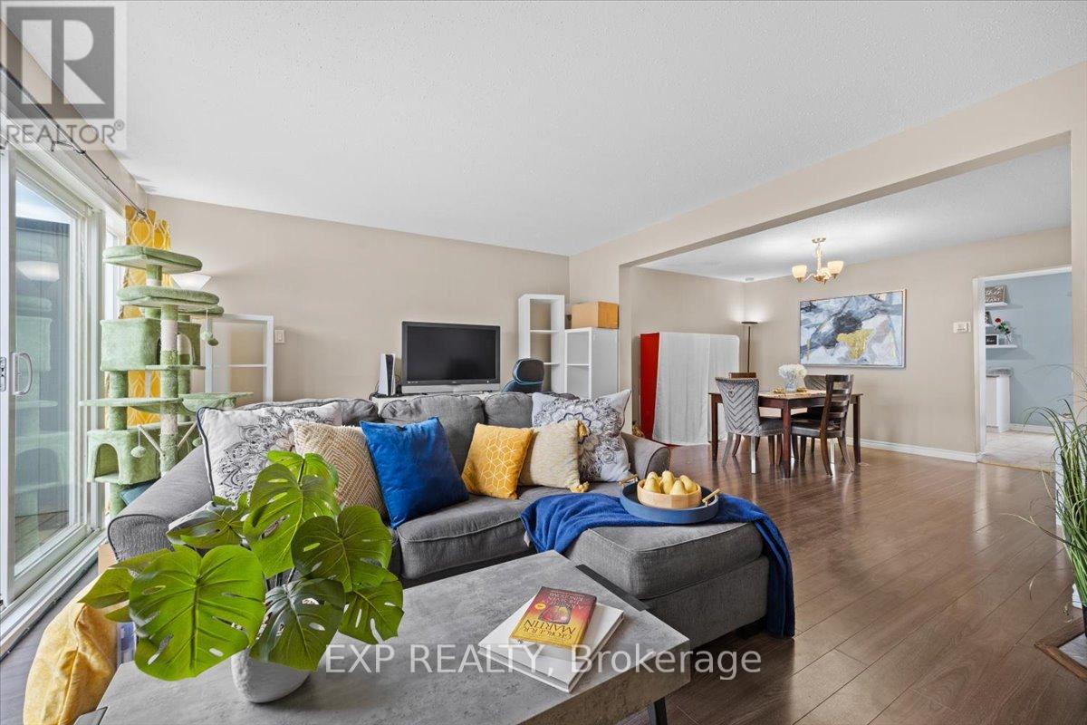 D - 284 Dalehurst Drive, Ottawa, Ontario  K2G 4J5 - Photo 9 - X12993858