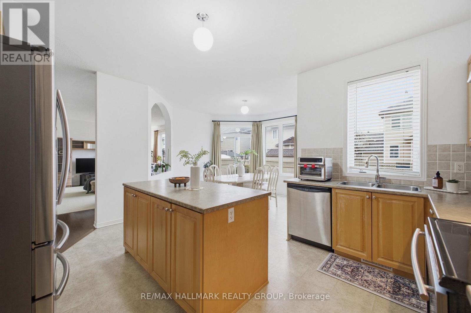 747 Larcastle Circle, Ottawa, Ontario  K4A 4Z2 - Photo 18 - X12993868