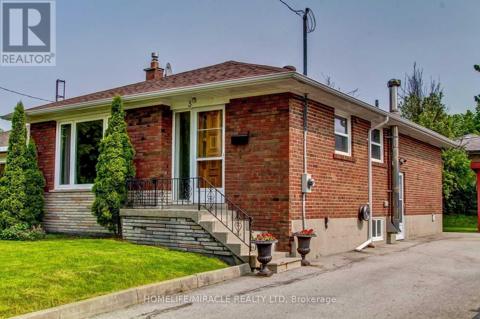 3 INDEPENDENCE DRIVE, Toronto, Ontario