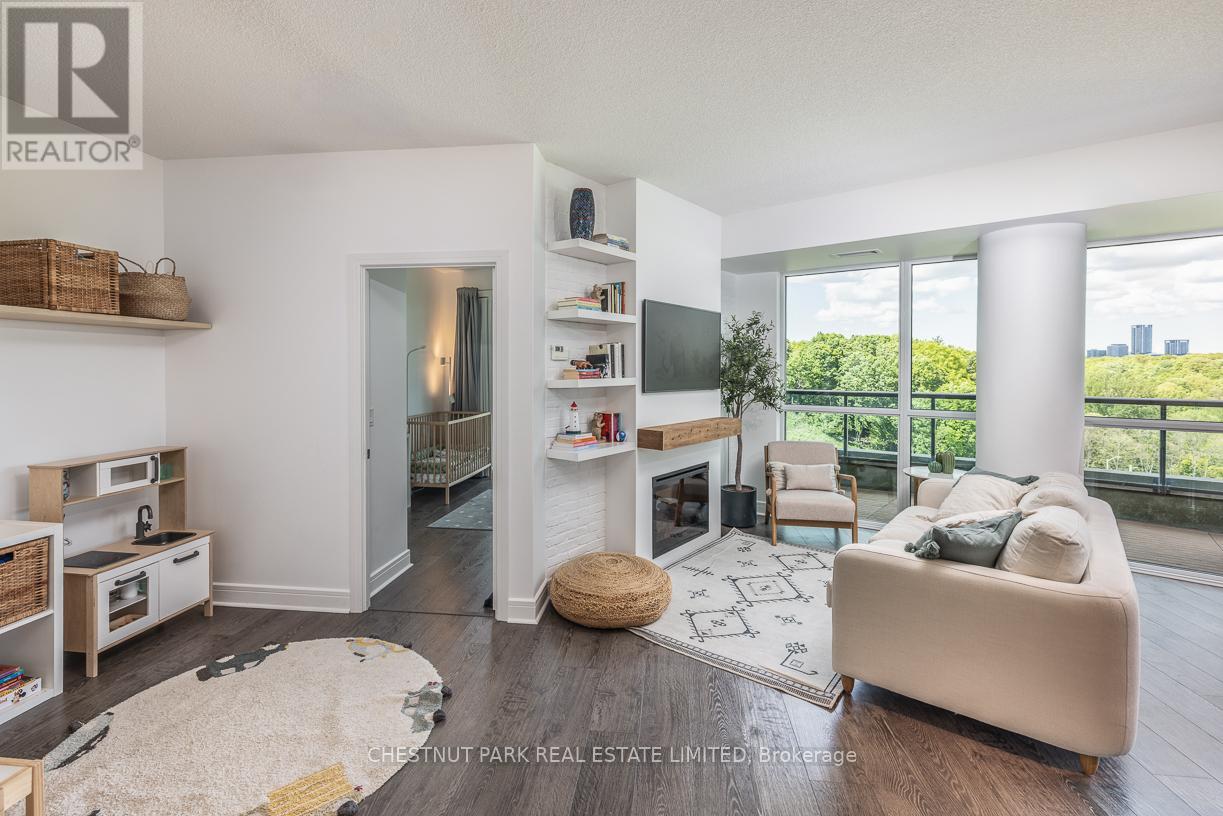 306 - 35 Brian Peck Crescent, Toronto, Ontario  M4G 0A5 - Photo 8 - C12981990