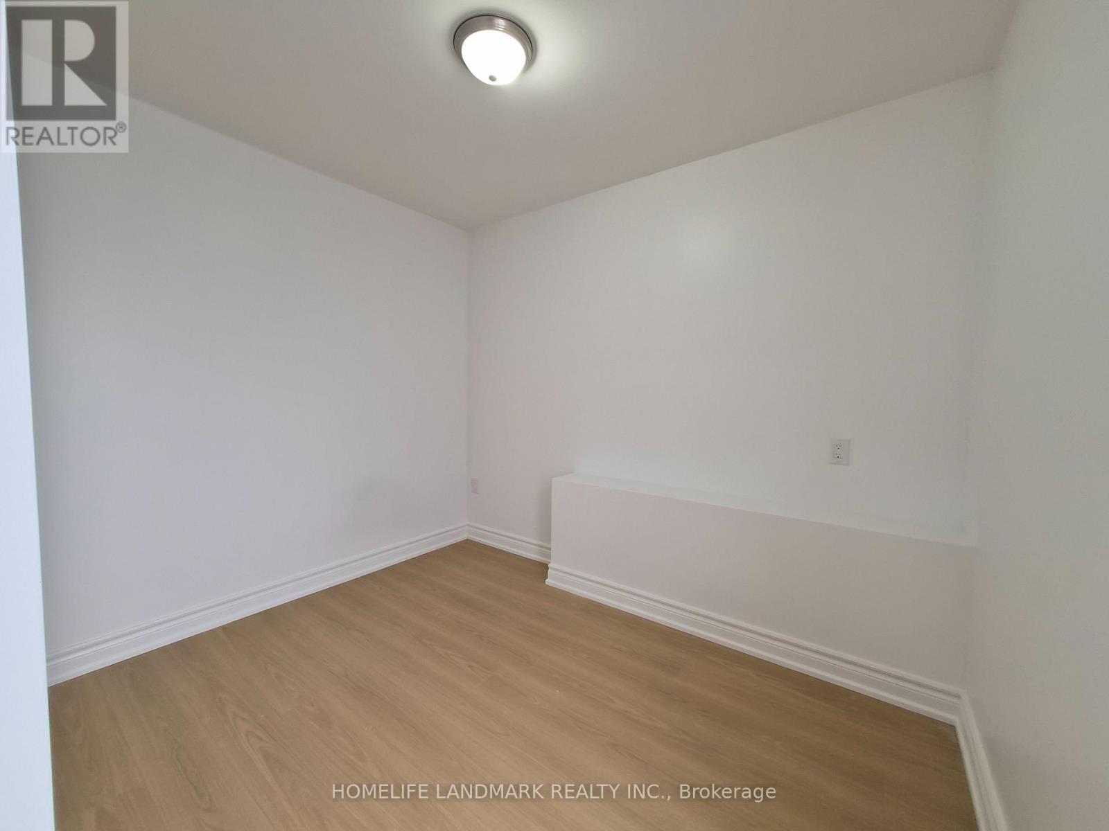 Coach House - 5 Rocking Horse Street, Markham, Ontario  L6B 1L6 - Photo 7 - N12993862