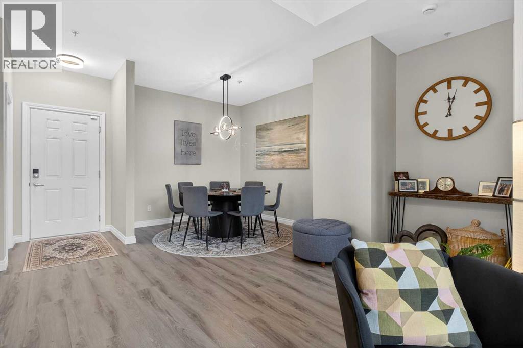 305, 11170 30 Street SW, Calgary, Alberta  T2W 6J2 - Photo 4 - A2295309