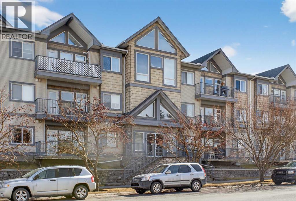 305, 11170 30 Street SW, Calgary, Alberta