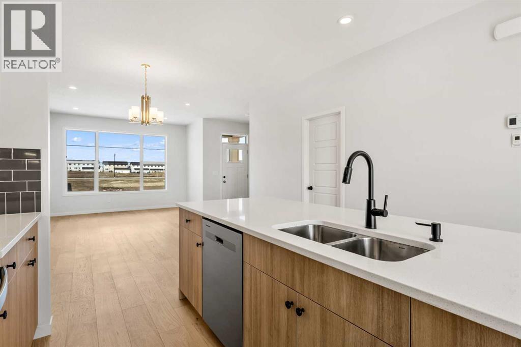 659 Chelsea Pier Run, Chestermere, Alberta  T1X 3H6 - Photo 11 - A2301086