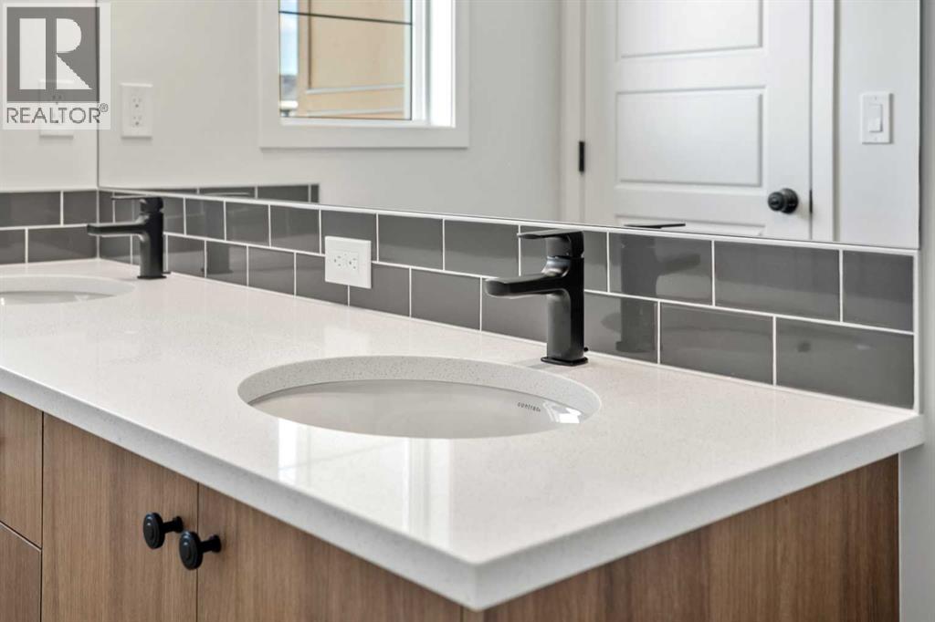 659 Chelsea Pier Run, Chestermere, Alberta  T1X 3H6 - Photo 20 - A2301086