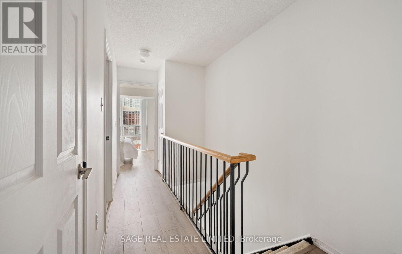 707 - 17 Michael Power Place, Toronto, Ontario  M9A 5G5 - Photo 11 - W12993860