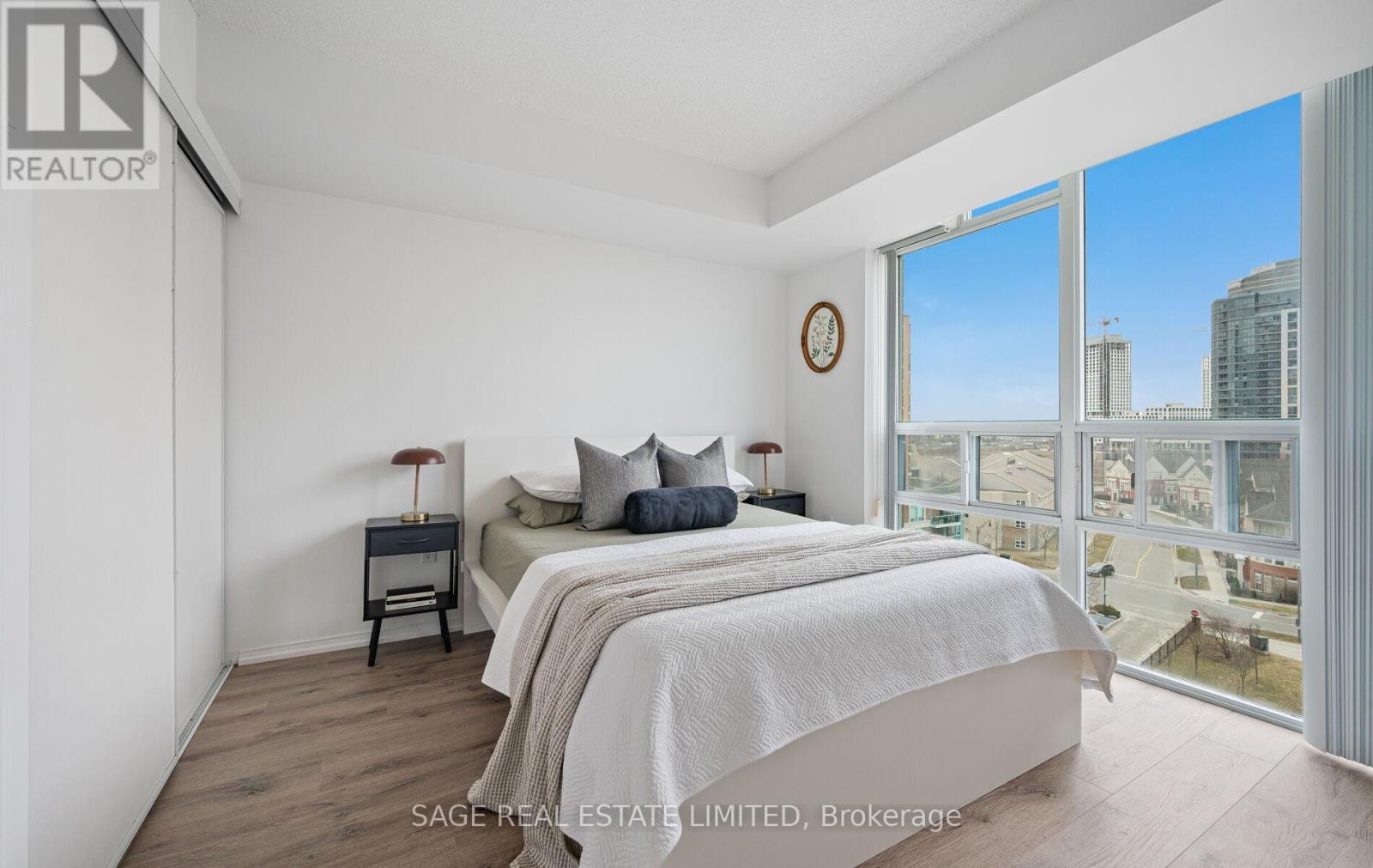 707 - 17 Michael Power Place, Toronto, Ontario  M9A 5G5 - Photo 12 - W12993860