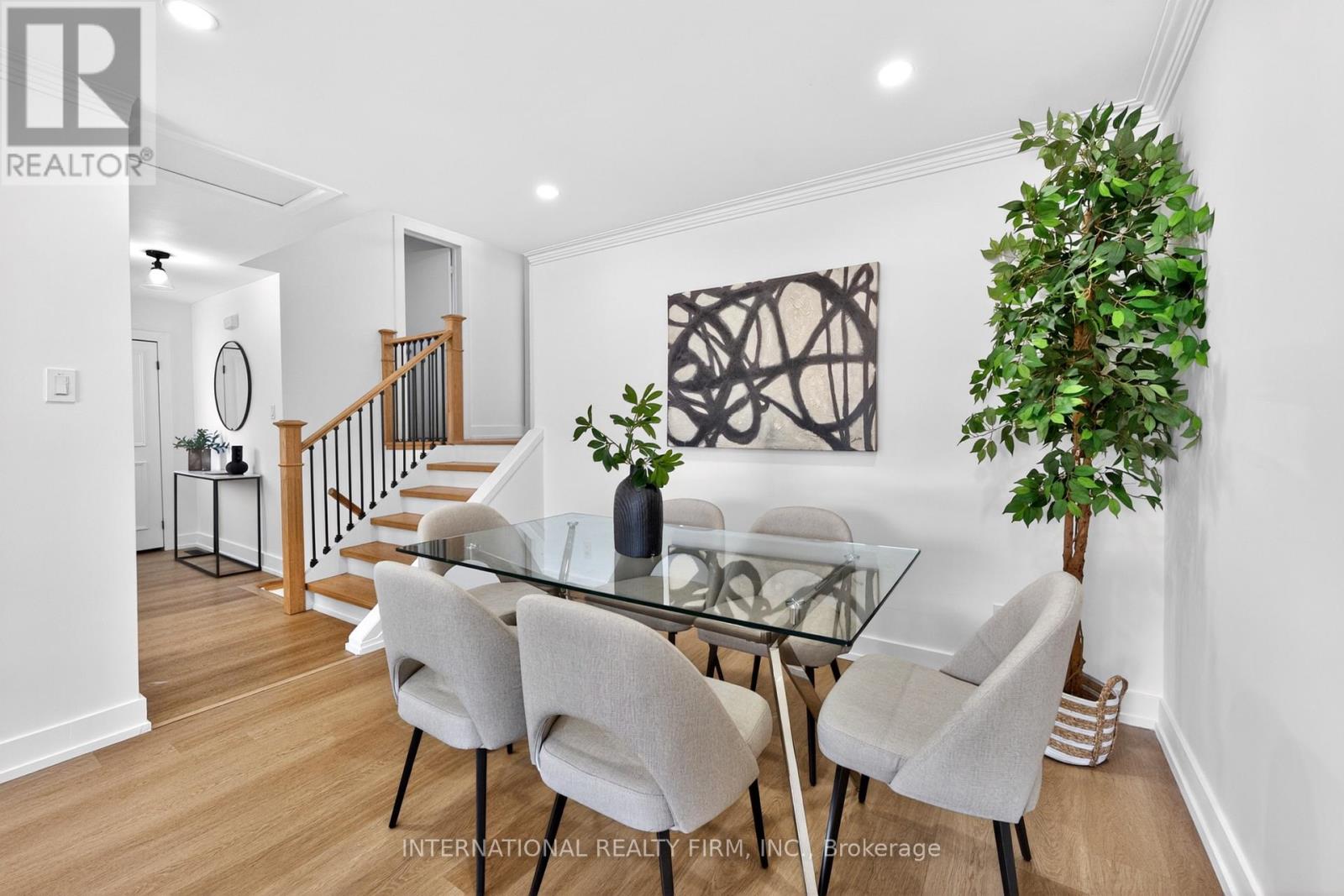 26 Dellbrook Crescent, Toronto, Ontario  M9L 1E2 - Photo 6 - W12993864