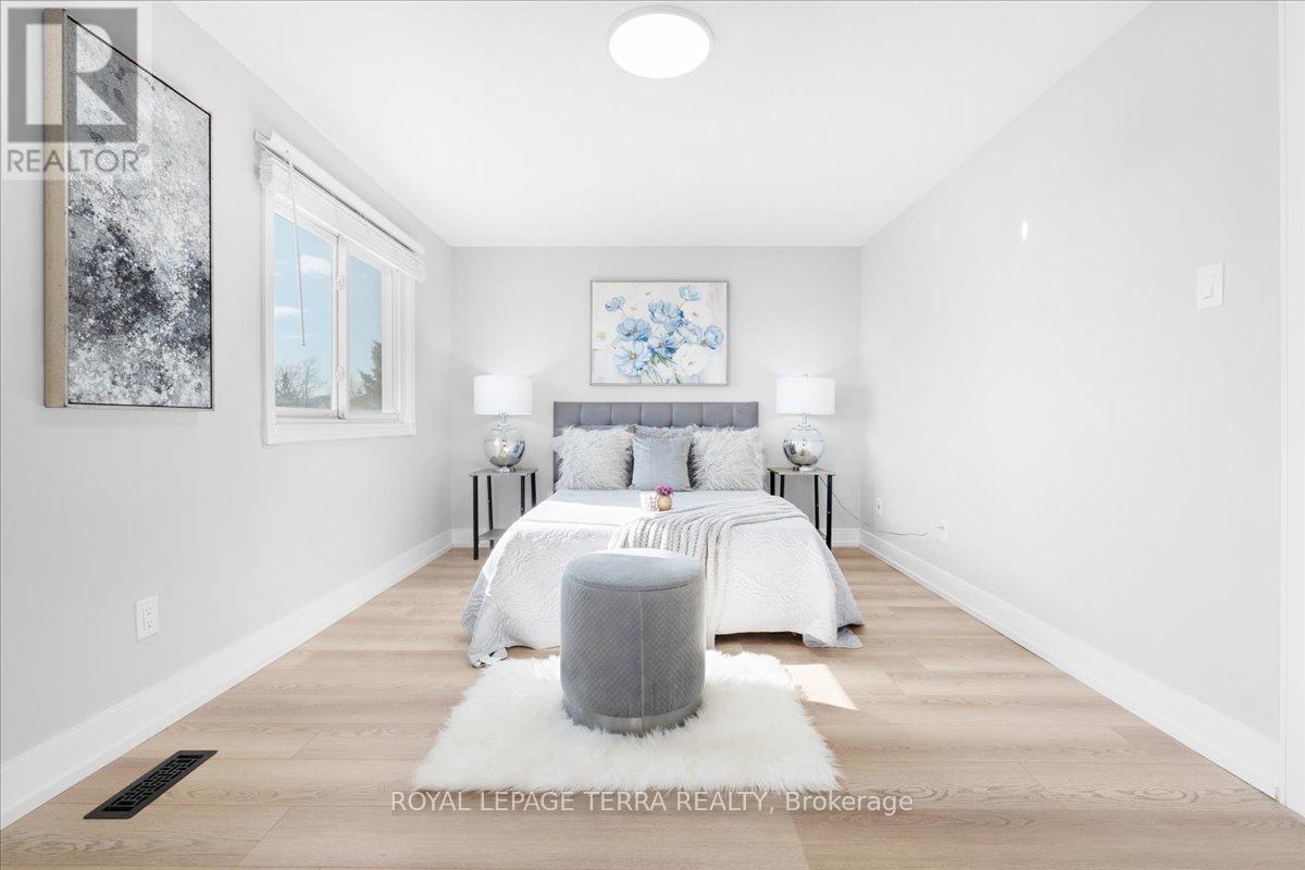 236 Royal Salisbury Way, Brampton, Ontario  L6V 3H4 - Photo 9 - W12993866