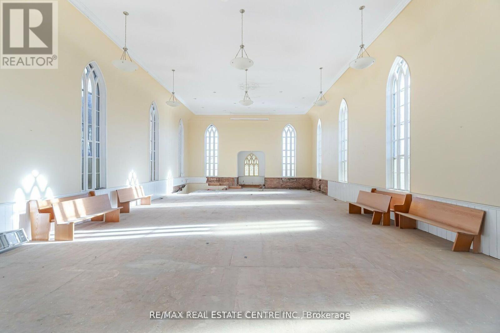 Upper Church - 3 Zina Street, Orangeville, Ontario  L9W 1E2 - Photo 3 - W12993876