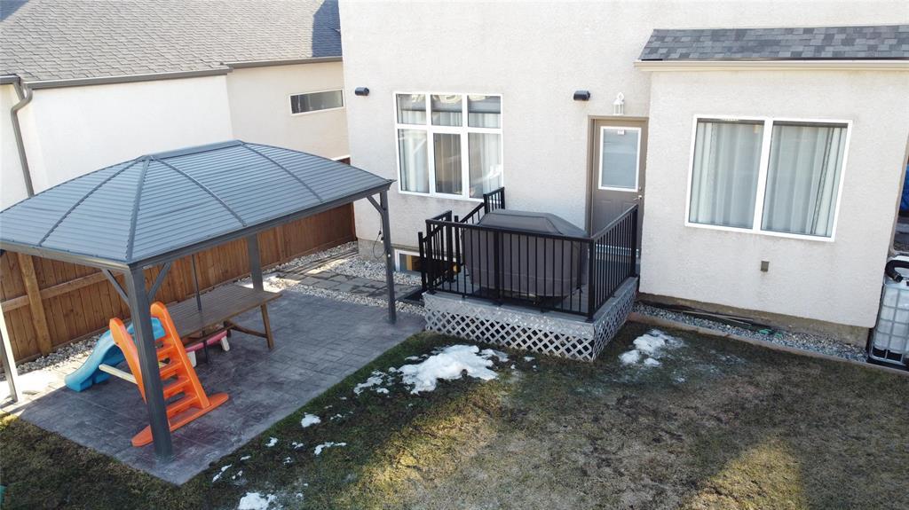 51 Murray Rougeau Crescent, Winnipeg, Manitoba  R2C 5P1 - Photo 47 - 202604650