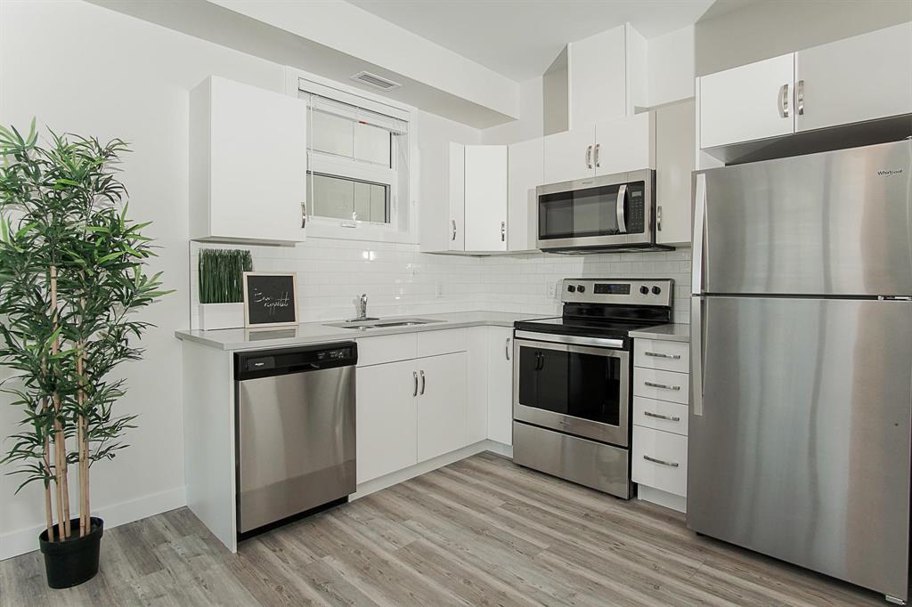 18 Picardy Place, Winnipeg, Manitoba  R3G 0R9 - Photo 9 - 202606892