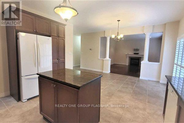 15 Sasha Court, Hamilton, Ontario  L8E 0A3 - Photo 10 - X12993874