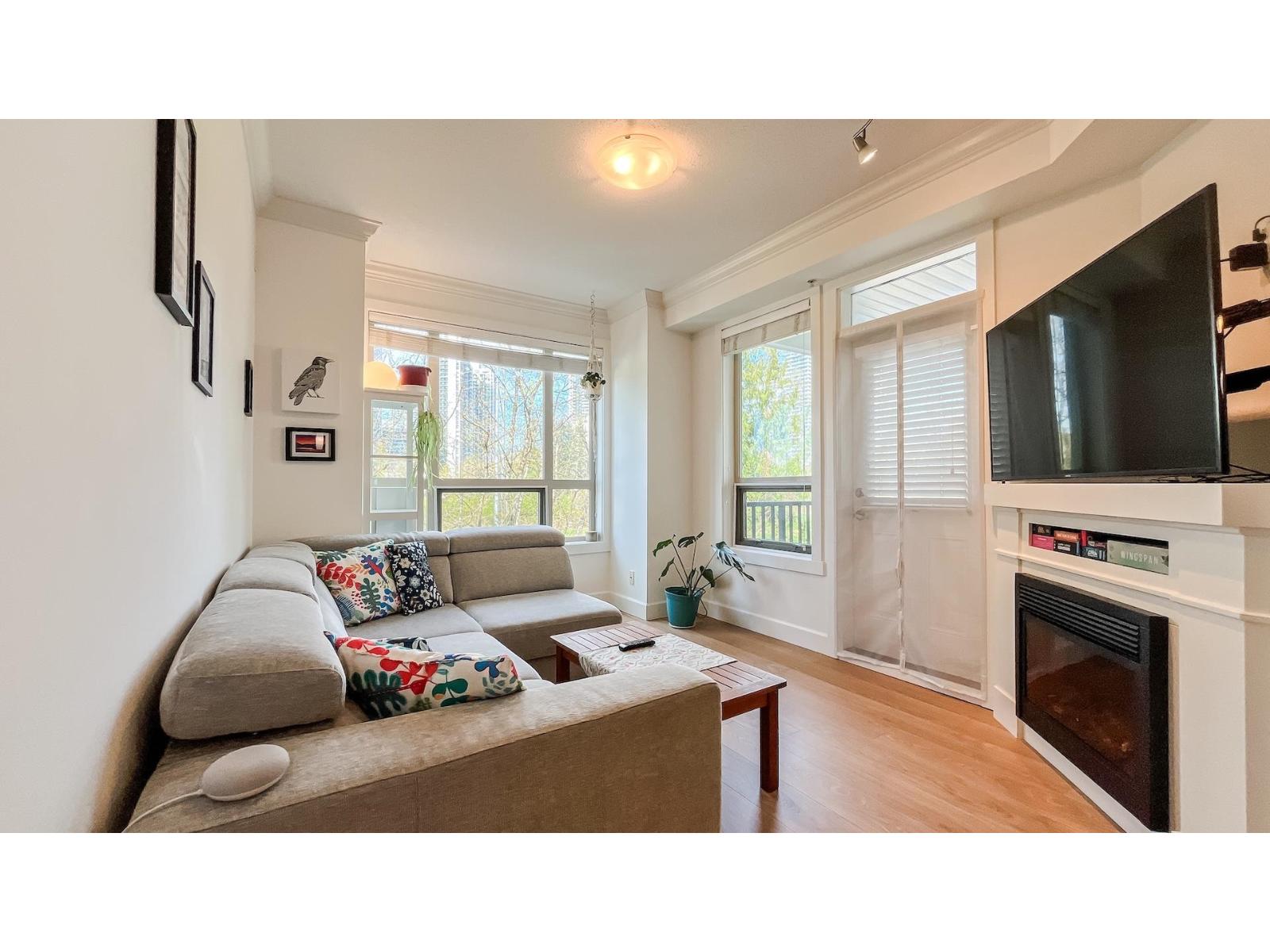 301 13897 Fraser Highway, Surrey, British Columbia  V3T 0G8 - Photo 2 - R3110795