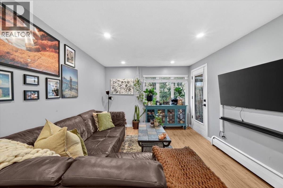 101 1122 King Albert Avenue, Coquitlam, British Columbia  V3J 1X7 - Photo 10 - R3110910