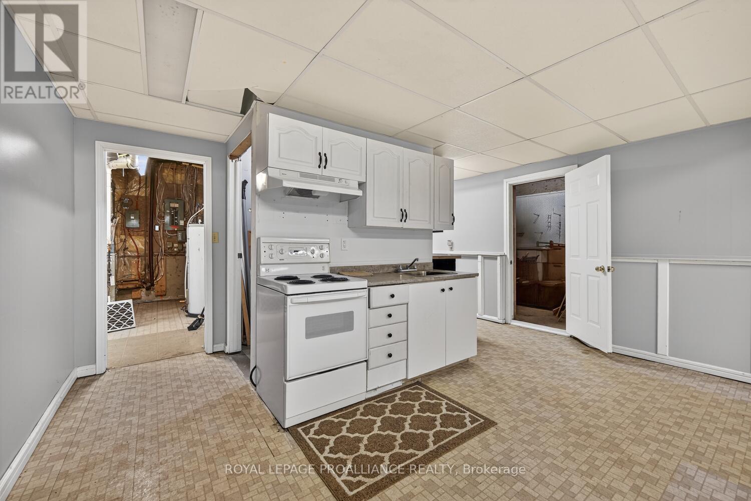 376 County Road 5 Road, Front Of Yonge, Ontario  K0E 1B0 - Photo 28 - X12993948