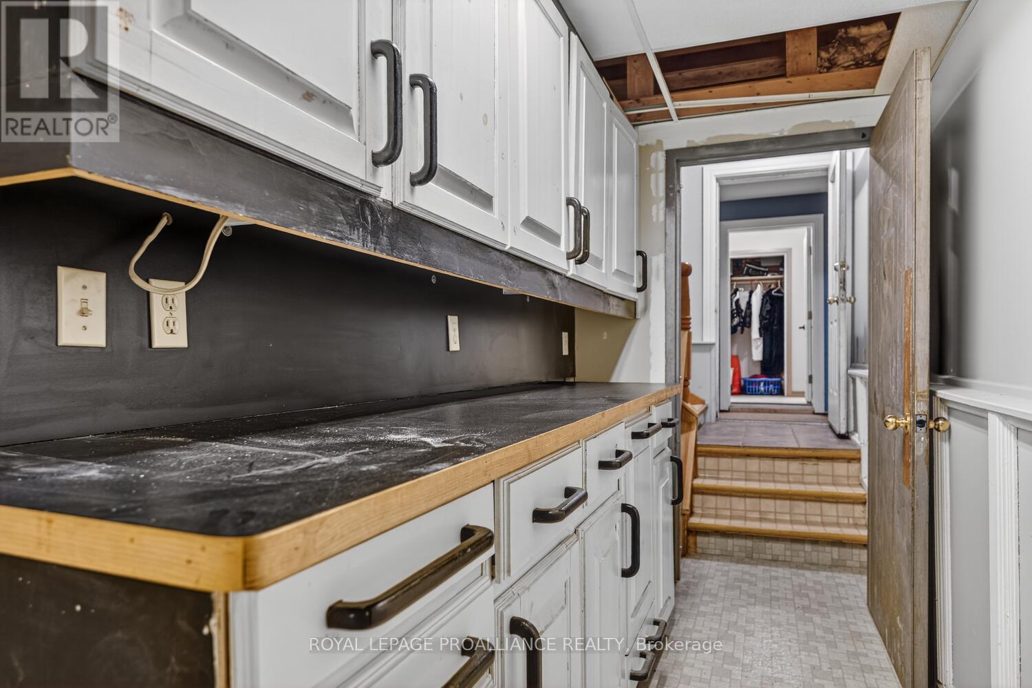 376 County Road 5 Road, Front Of Yonge, Ontario  K0E 1B0 - Photo 29 - X12993948