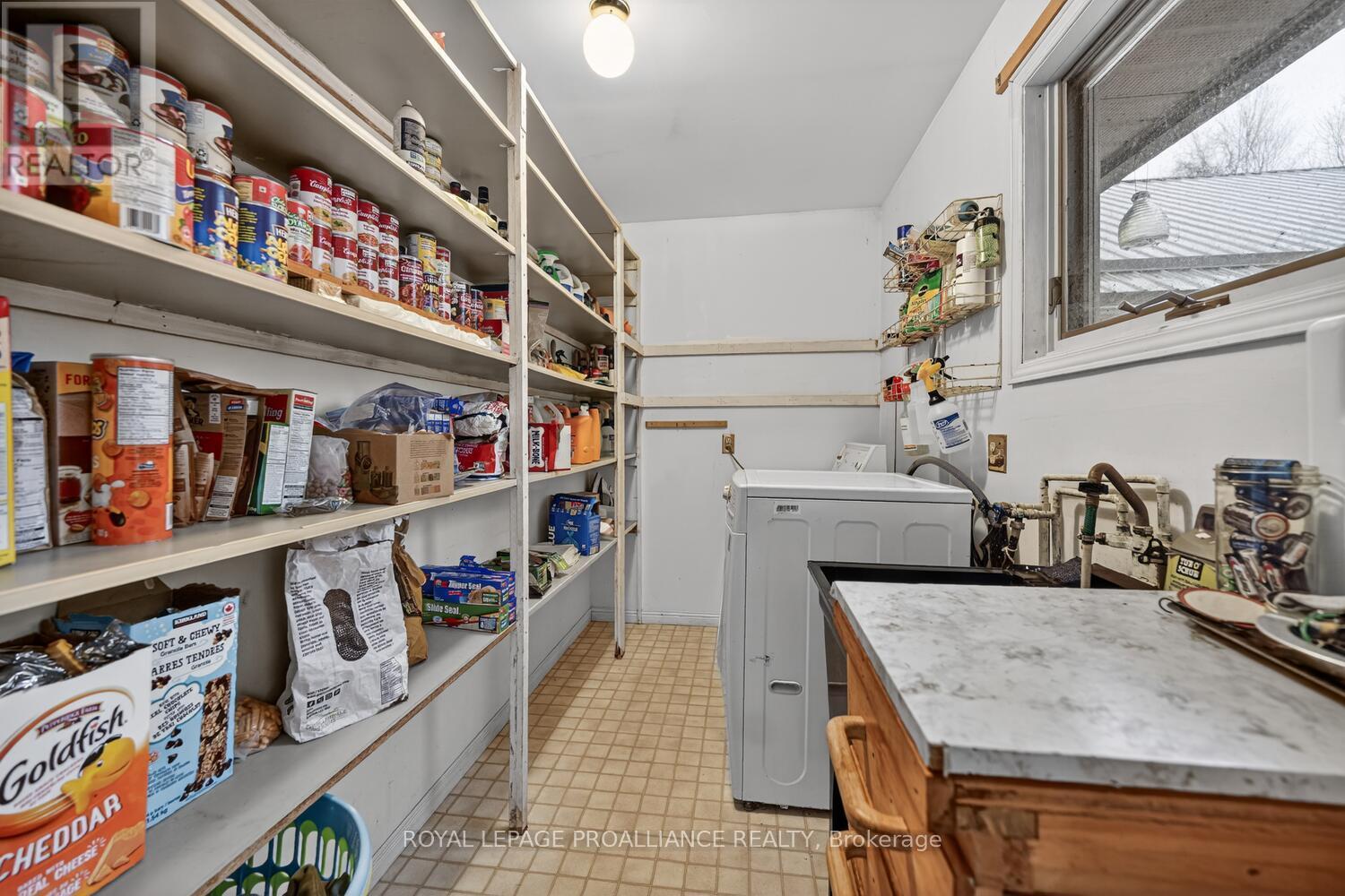 376 County Road 5 Road, Front Of Yonge, Ontario  K0E 1B0 - Photo 8 - X12993948