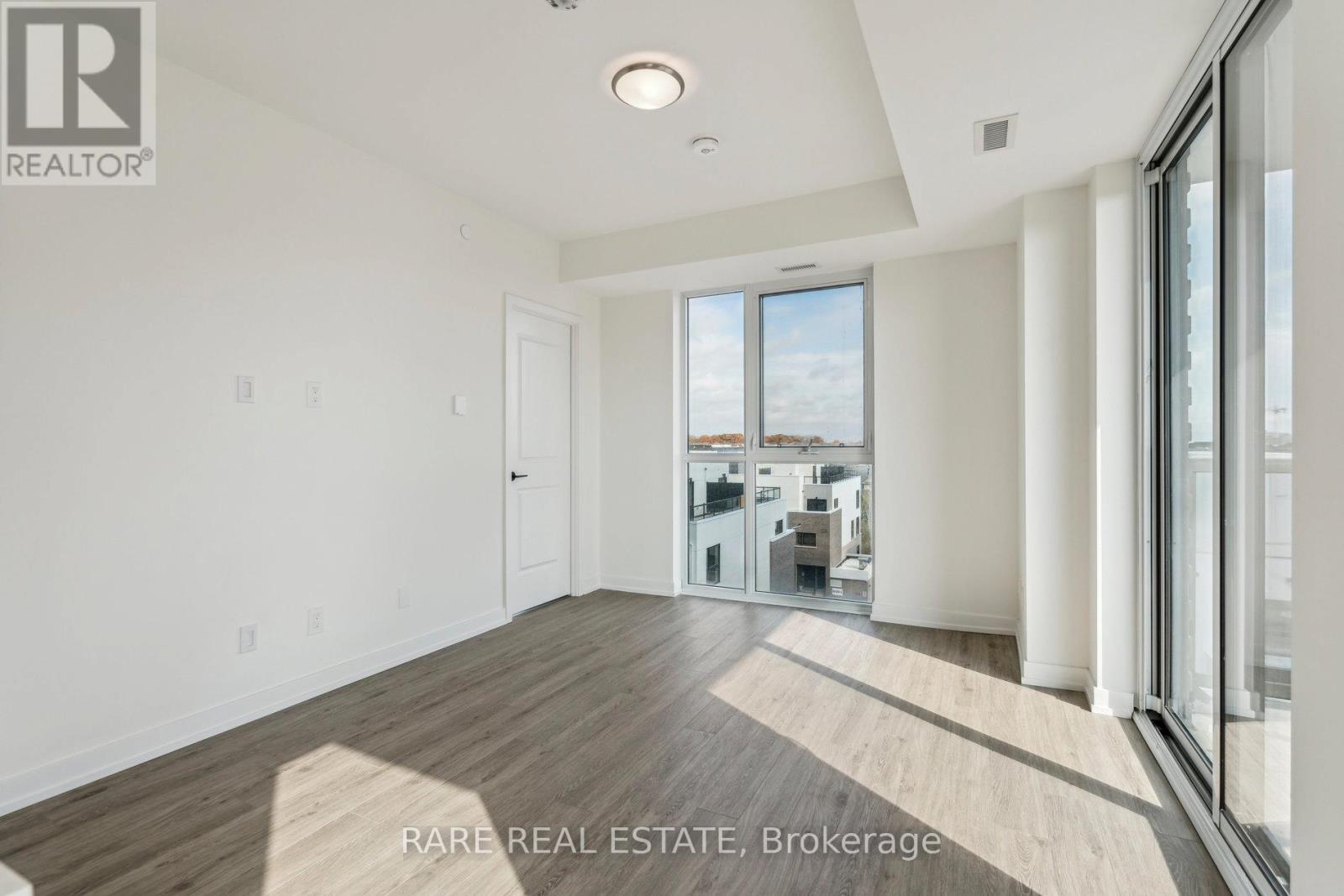 803 - 345 Wheat Boom Drive, Oakville, Ontario  L6H 7X5 - Photo 11 - W12993830