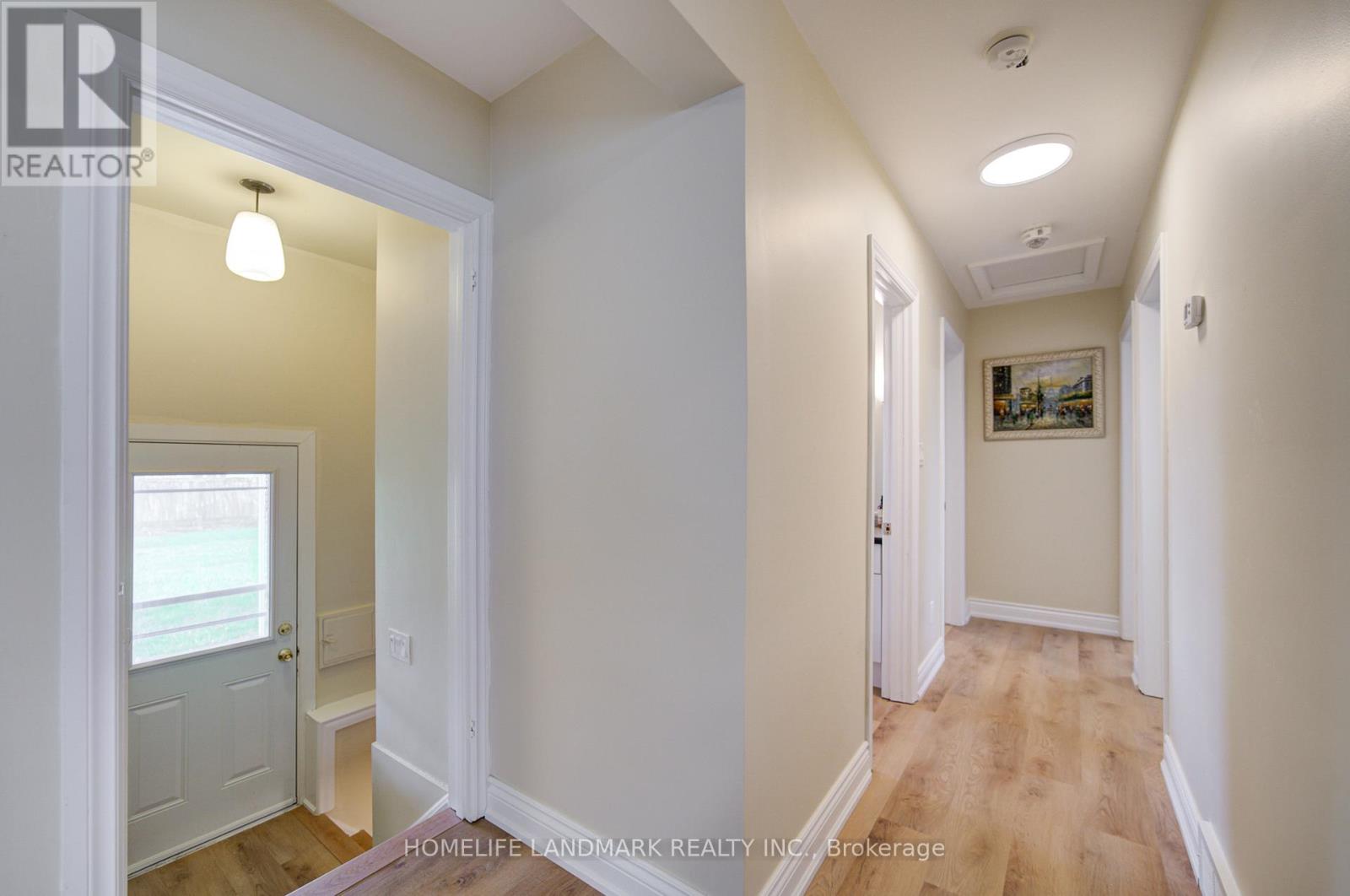 8 Richard Street, St. Catharines, Ontario  L2T 2E2 - Photo 18 - X12880460