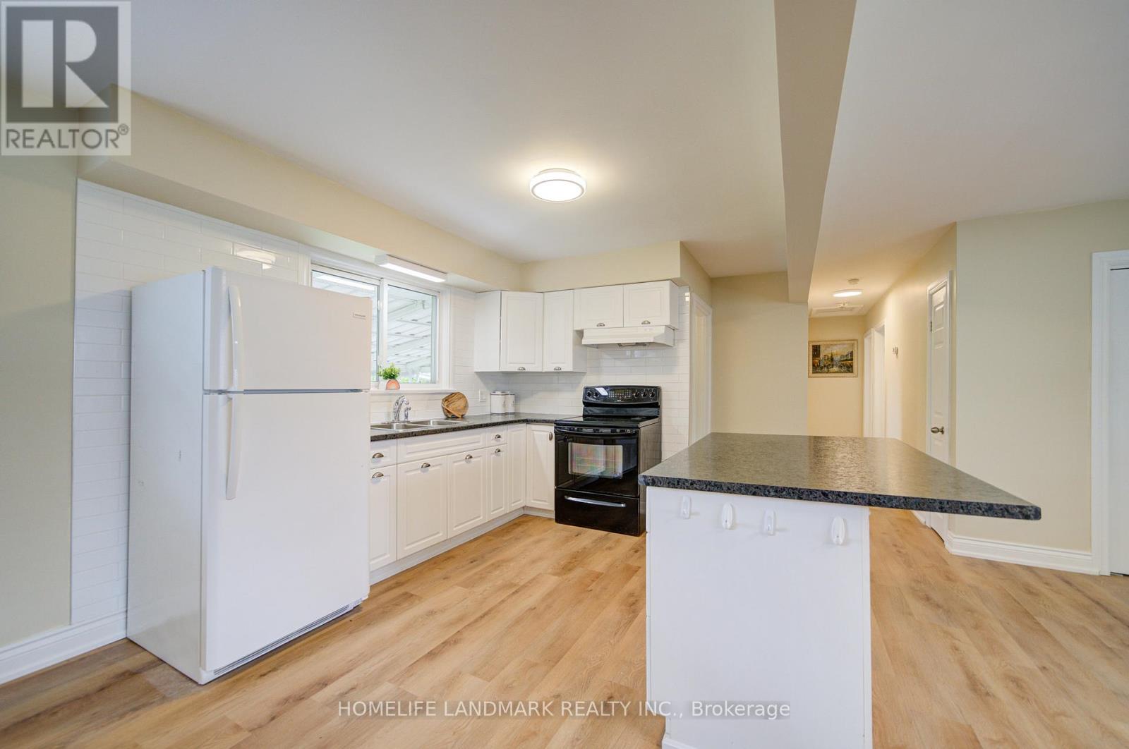 8 Richard Street, St. Catharines, Ontario  L2T 2E2 - Photo 13 - X12880460