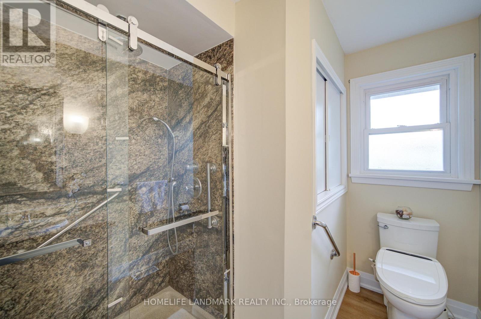 8 Richard Street, St. Catharines, Ontario  L2T 2E2 - Photo 20 - X12880460