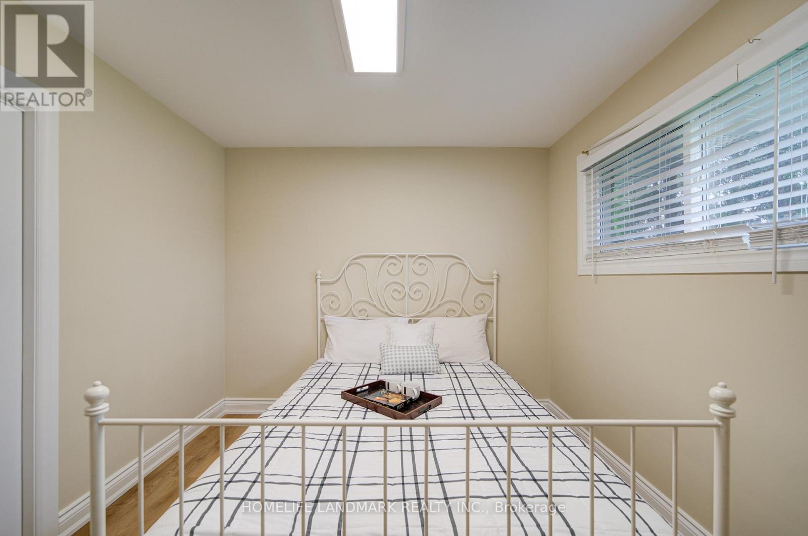 8 Richard Street, St. Catharines, Ontario  L2T 2E2 - Photo 27 - X12880460