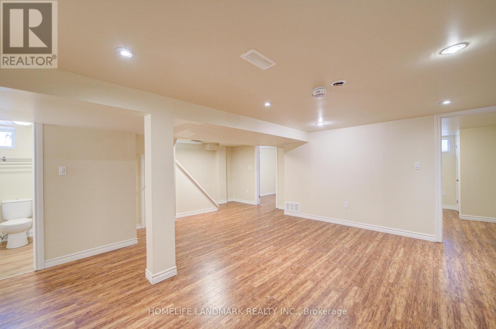 8 Richard Street, St. Catharines, Ontario  L2T 2E2 - Photo 36 - X12880460