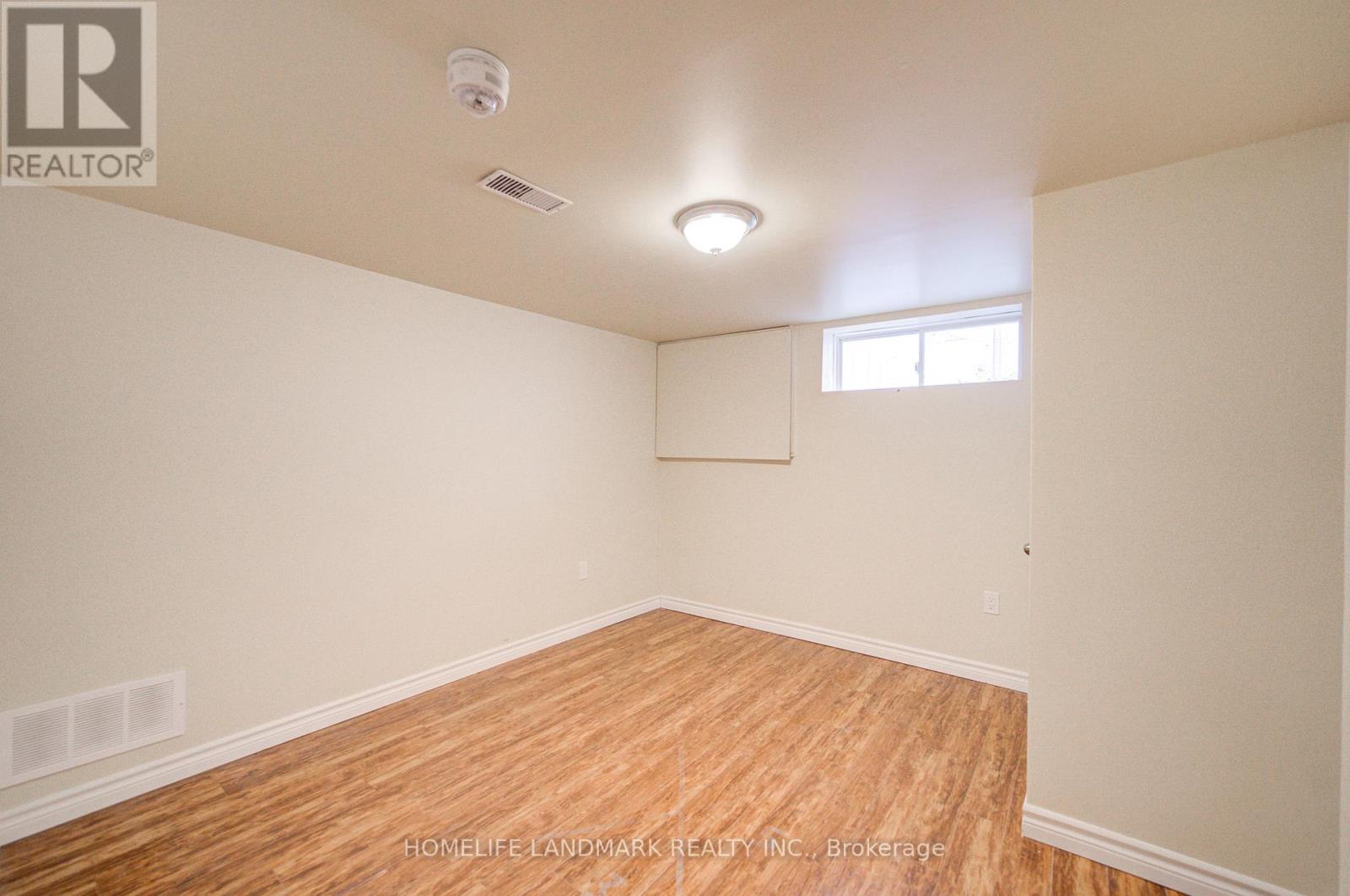 8 Richard Street, St. Catharines, Ontario  L2T 2E2 - Photo 39 - X12880460