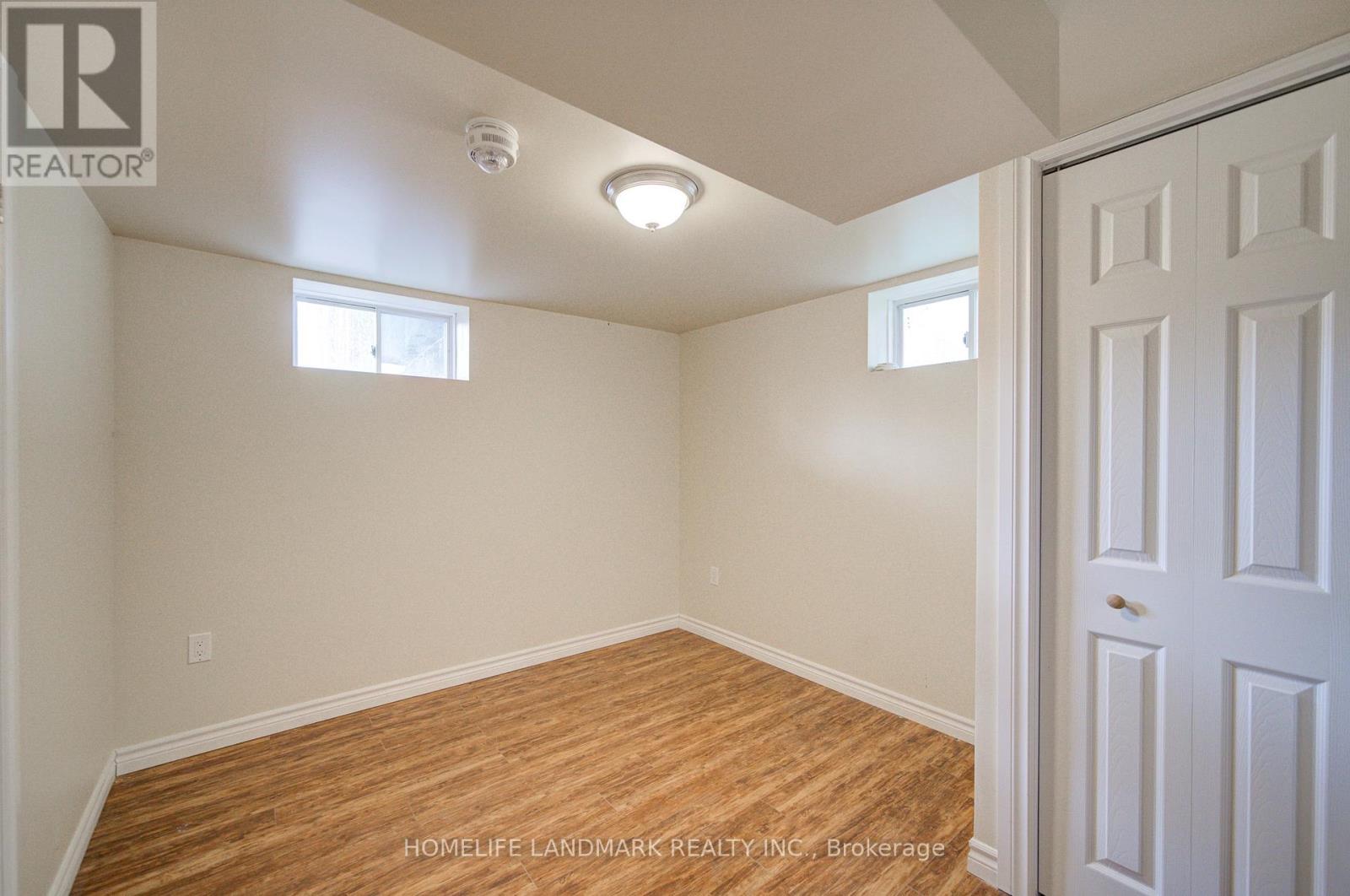 8 Richard Street, St. Catharines, Ontario  L2T 2E2 - Photo 38 - X12880460